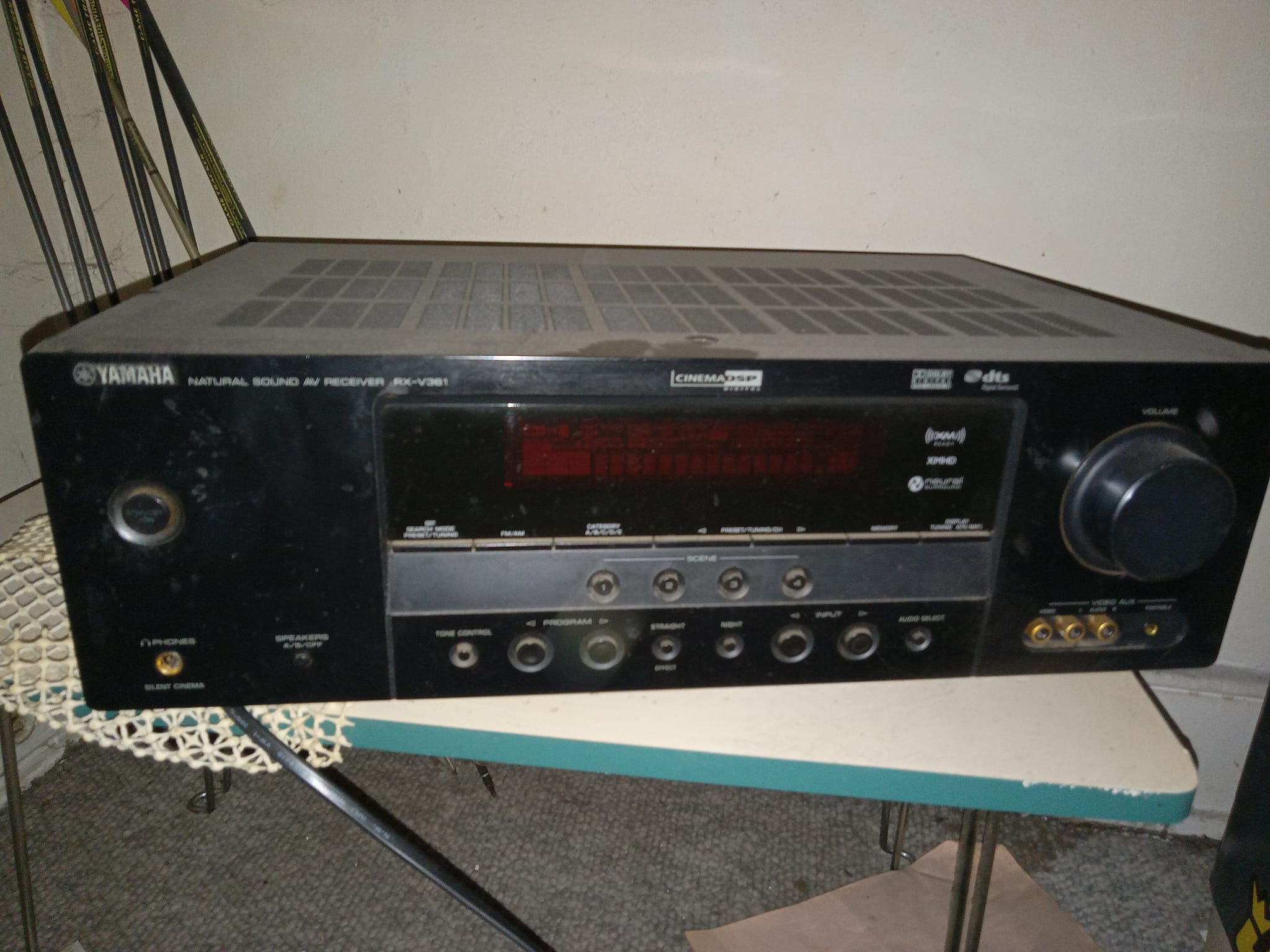 What is wrong with my Yamaha receiver that turns off immediately