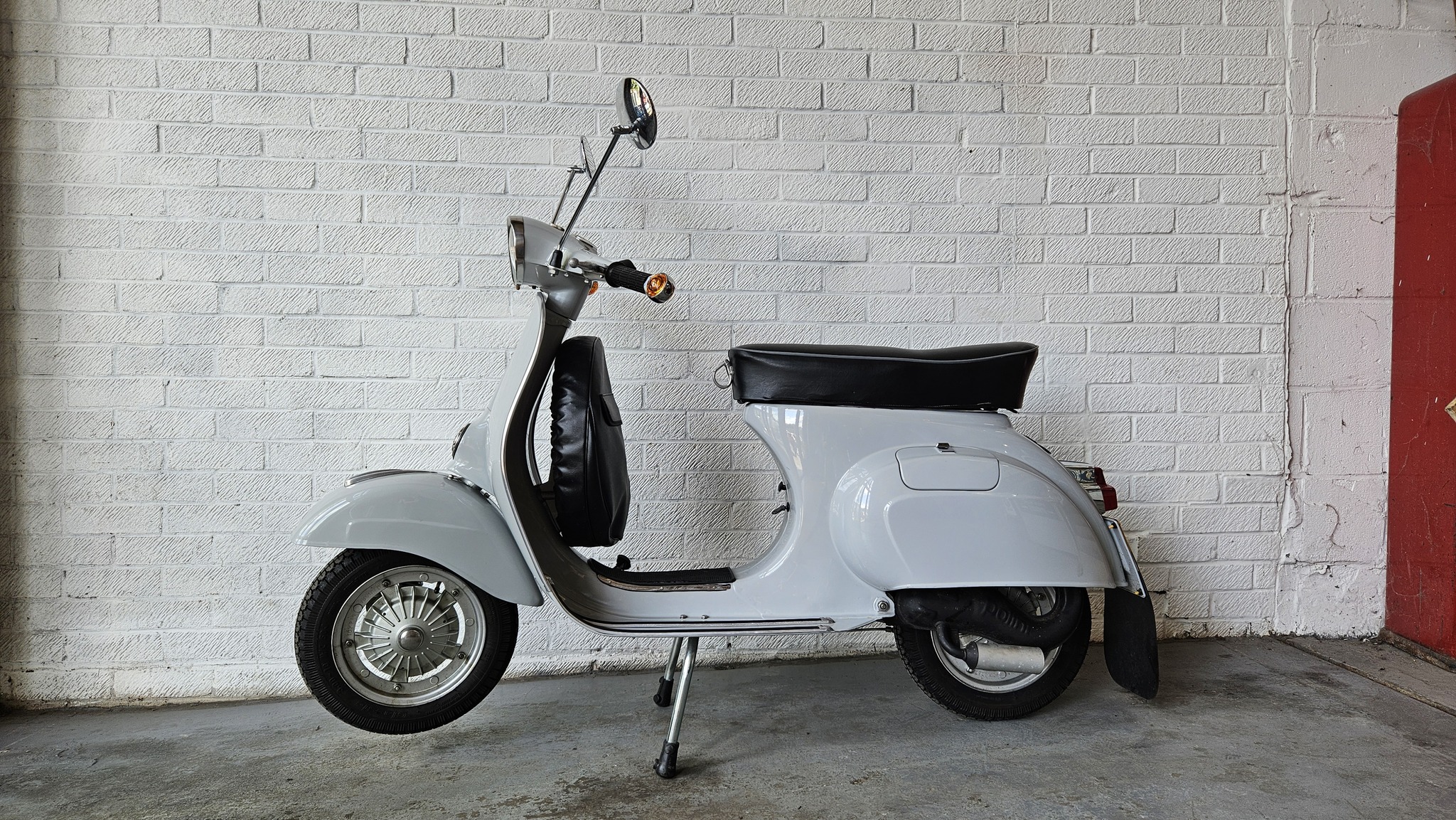 Vespa Primavera 125 ET3 our own recent restoration perfect 