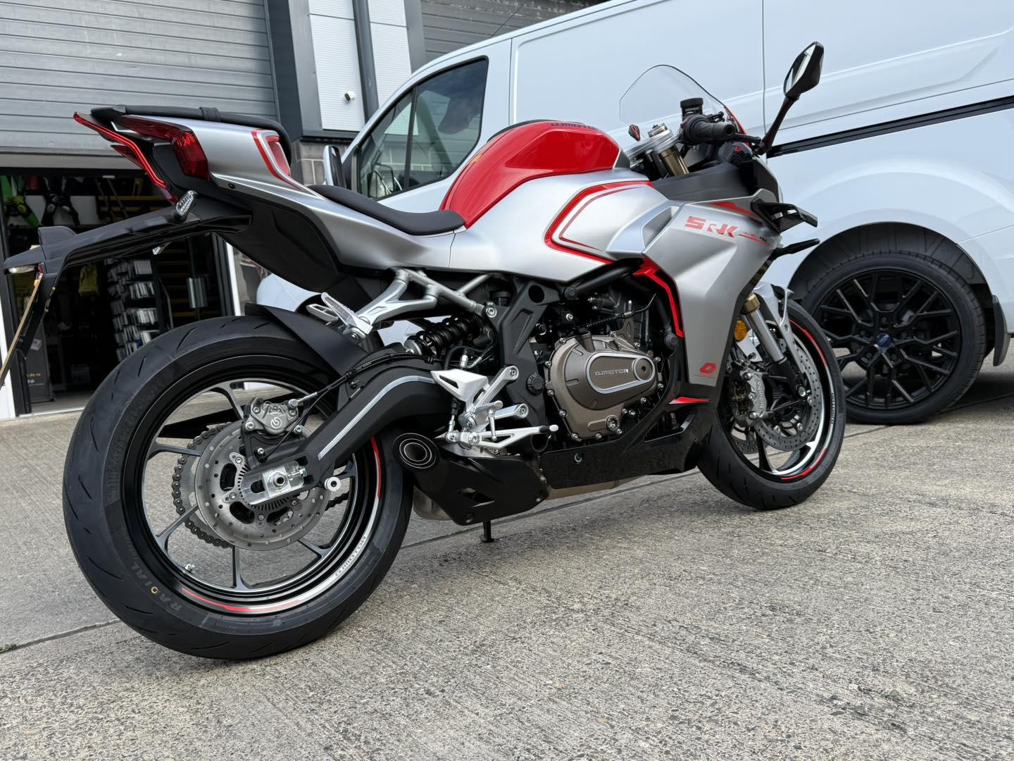 SRK421RR what a lovely little bike.. 🔥 Demo available 💪