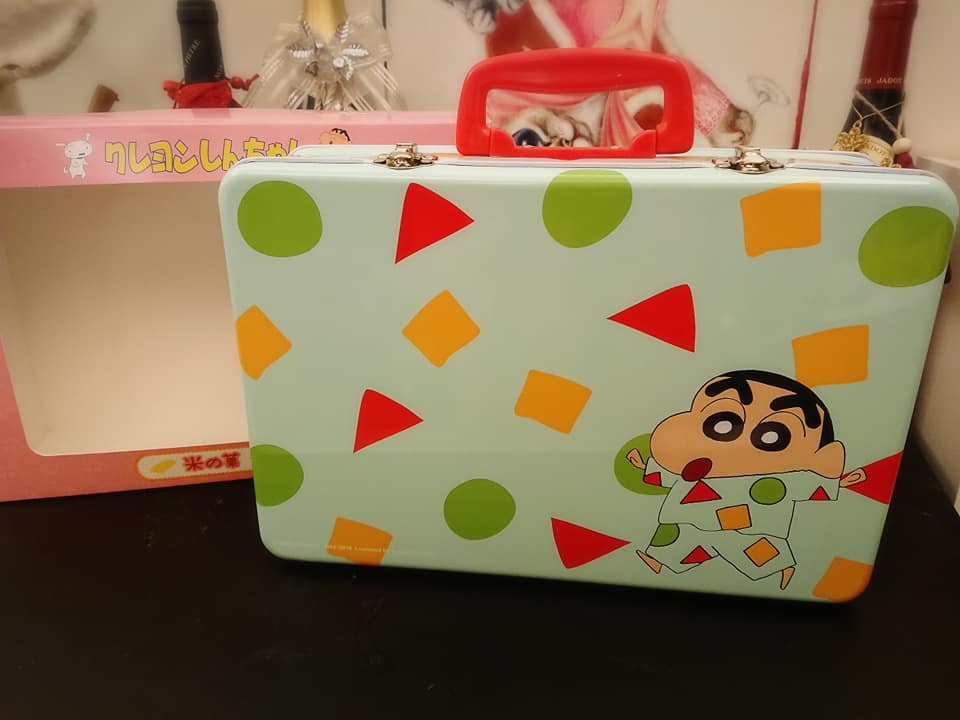 小吱女買買買 蠟筆小新一級棒禮盒米果ntd 399 刷信用卡打9折 全家超商 Facebook