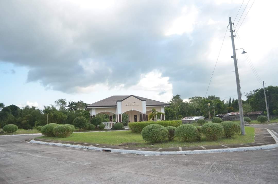 Capitol Plains Subdivision | Pili