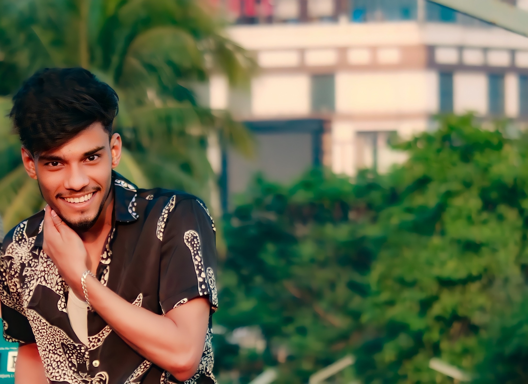 M R. NEXT | Dhaka