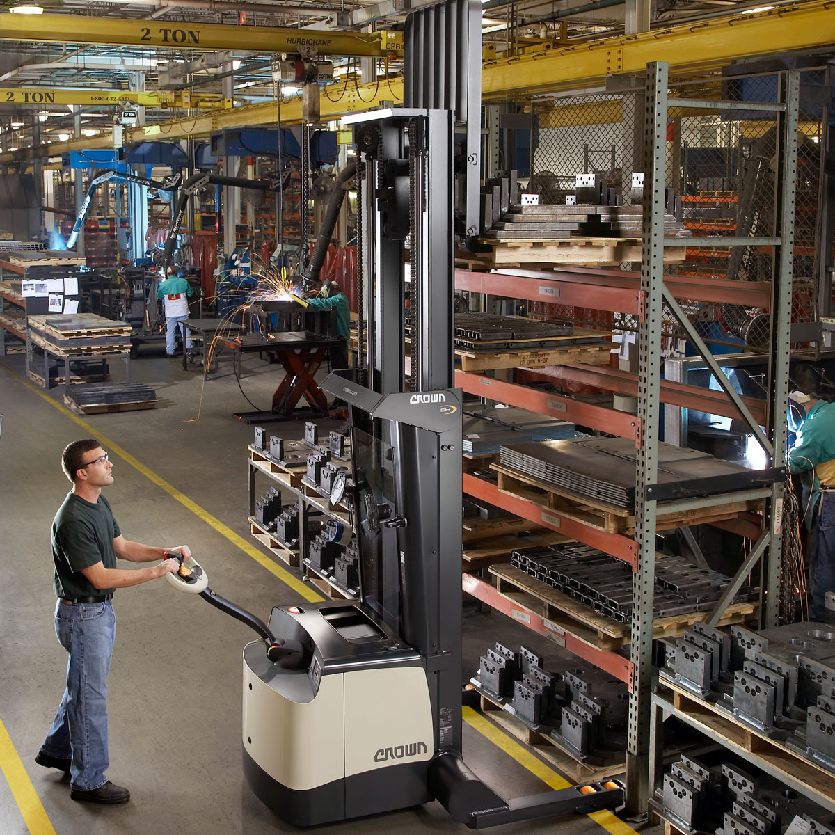 Crown Equipment Corporation - Crown's RM/RMD Series reach trucks ...
