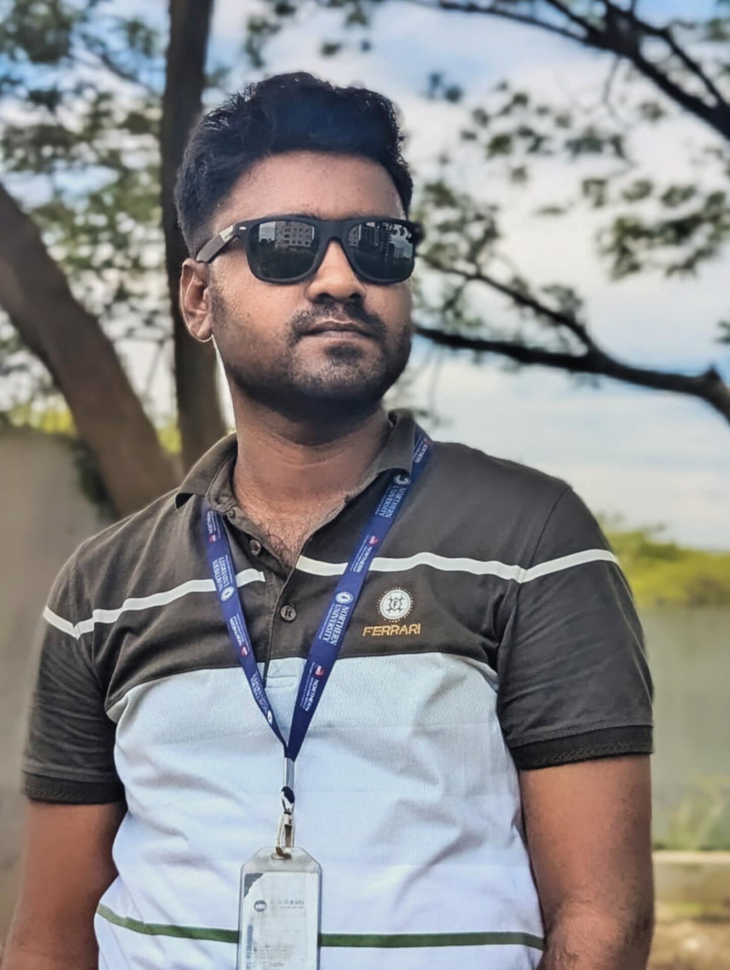 Arif R Ahmed