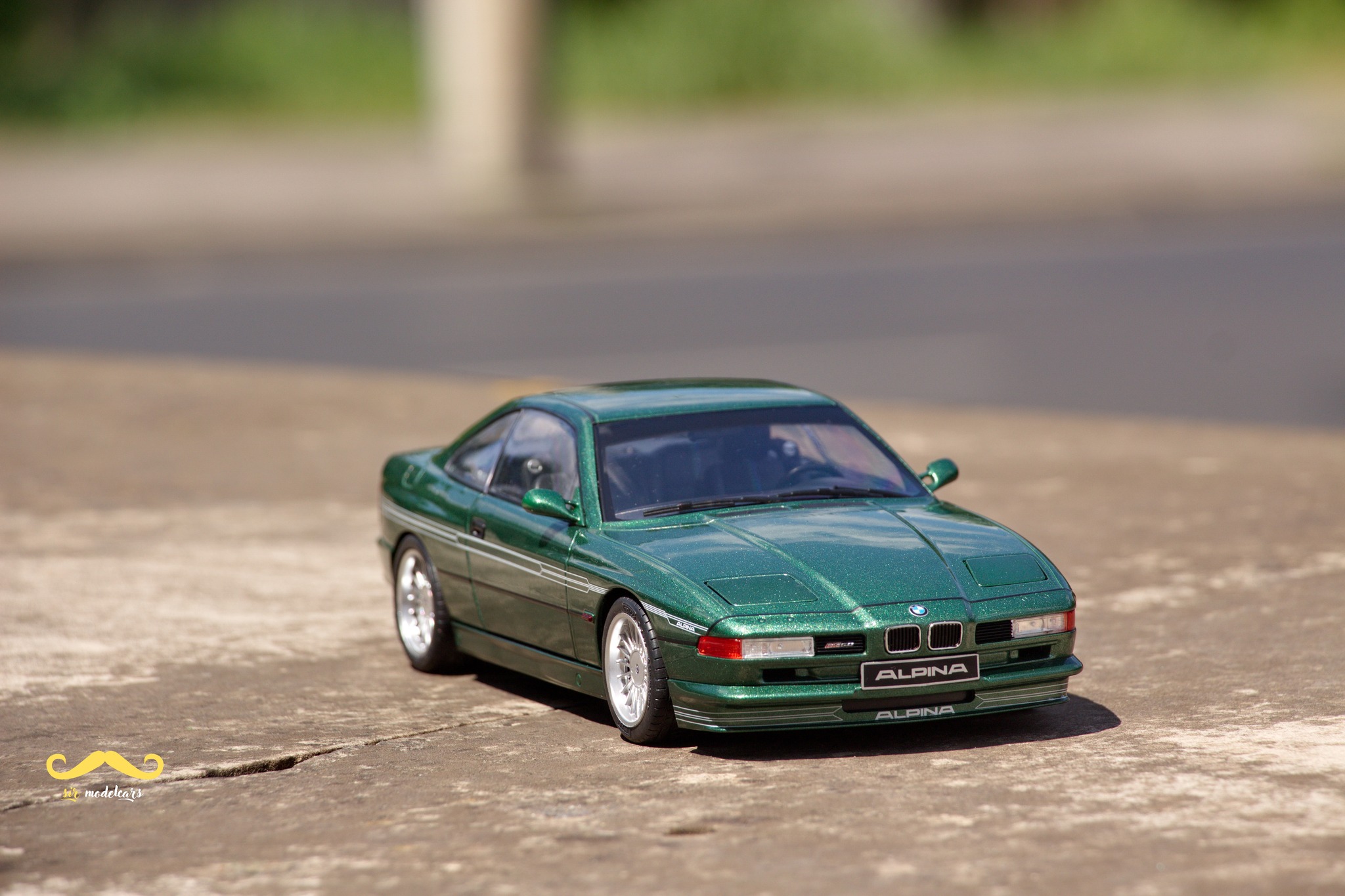 294. BMW Alpina B12 5.0L E31 green - Solido / 1:18 / Solido