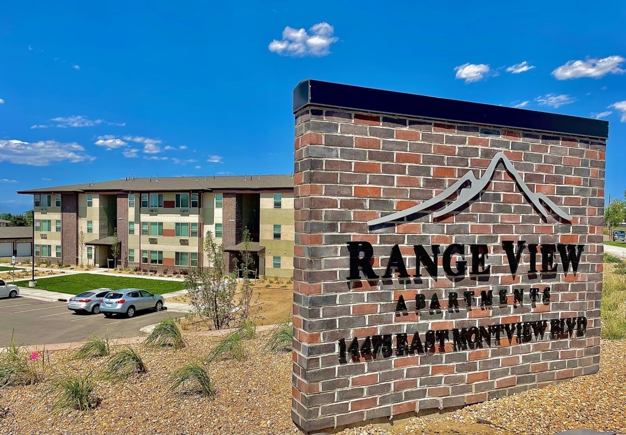 Range View Apartments | Aurora CO