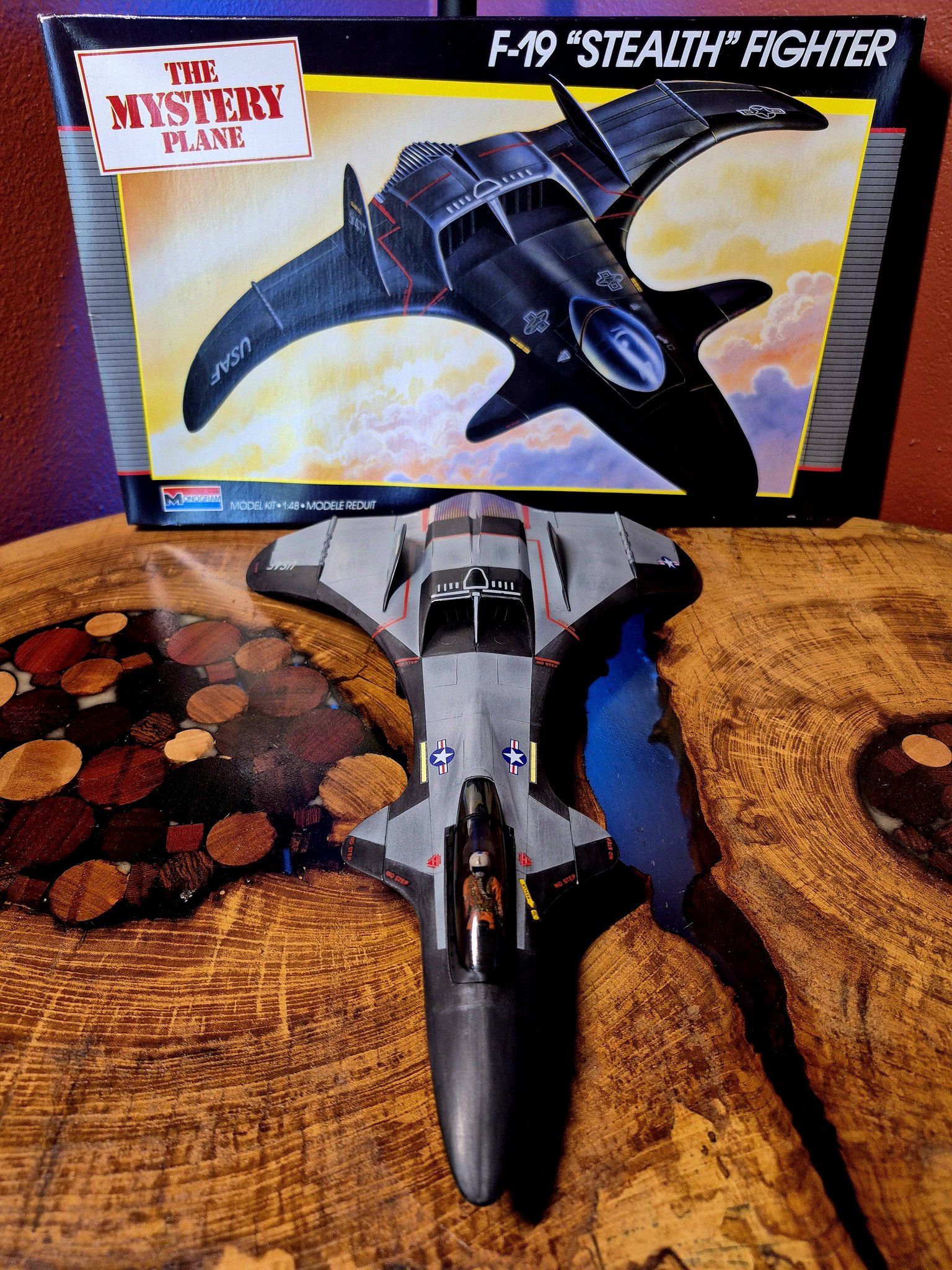 Building a 1:48 Monogram F-19 Stealth Fighter model kit