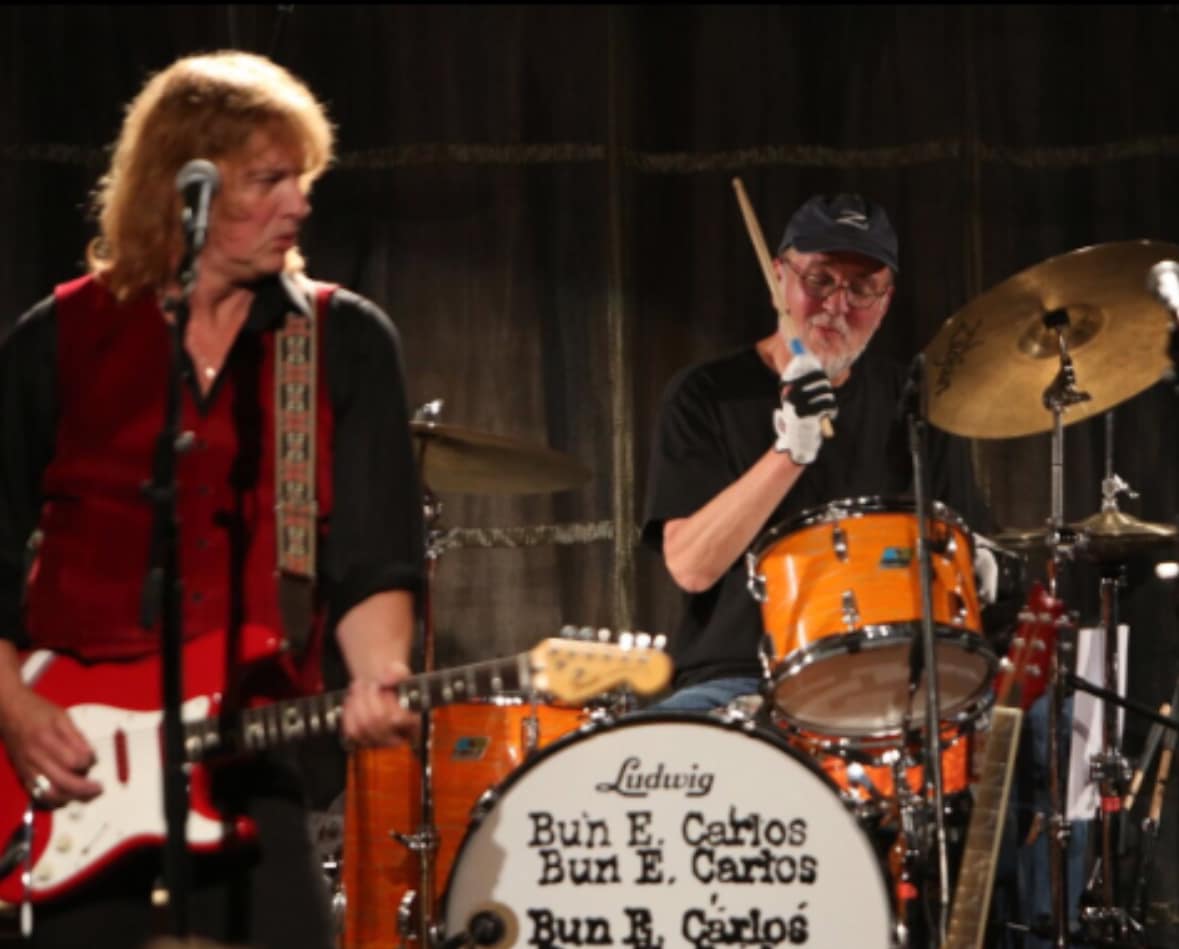 October 12, 1974…..Xeno leaves Cheap Trick to join Straight Up. We