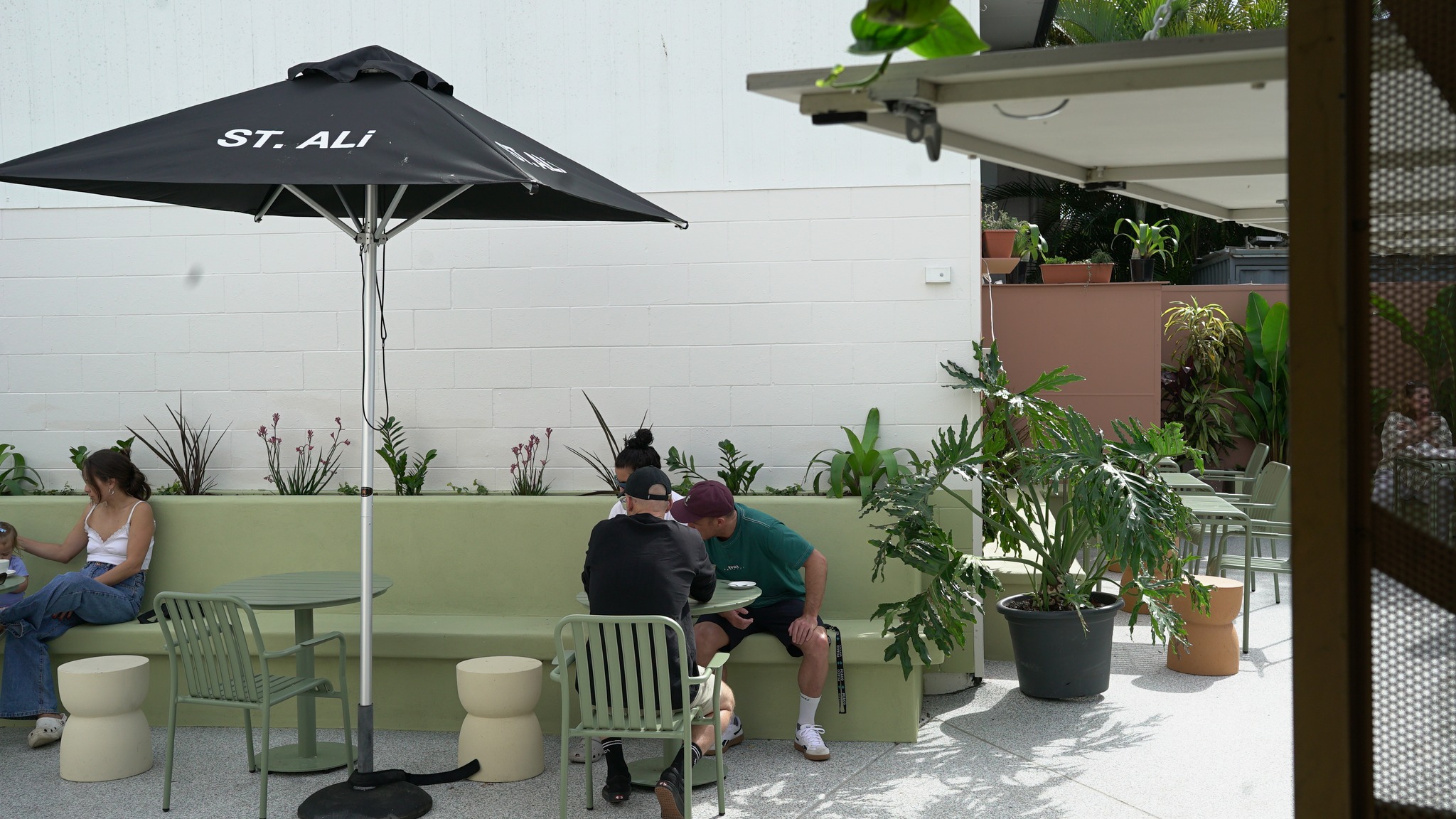 HOME Currumbin | Currumbin QLD