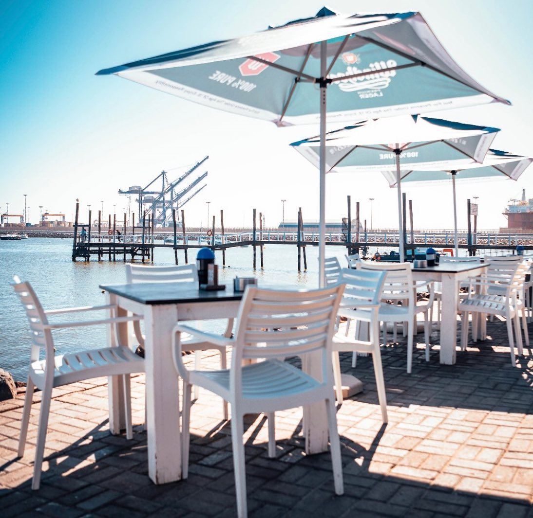 anchors-waterfront-restaurant-walvis-bay