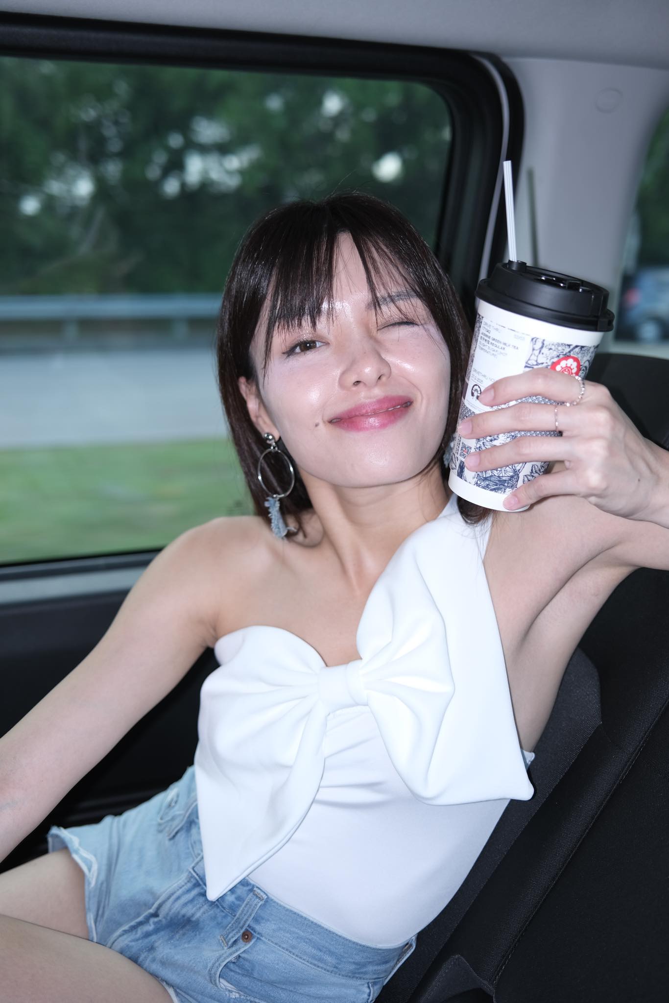 Hazelle Teo 张颖双 - Hazelle Teo 张颖双 added a new photo.
