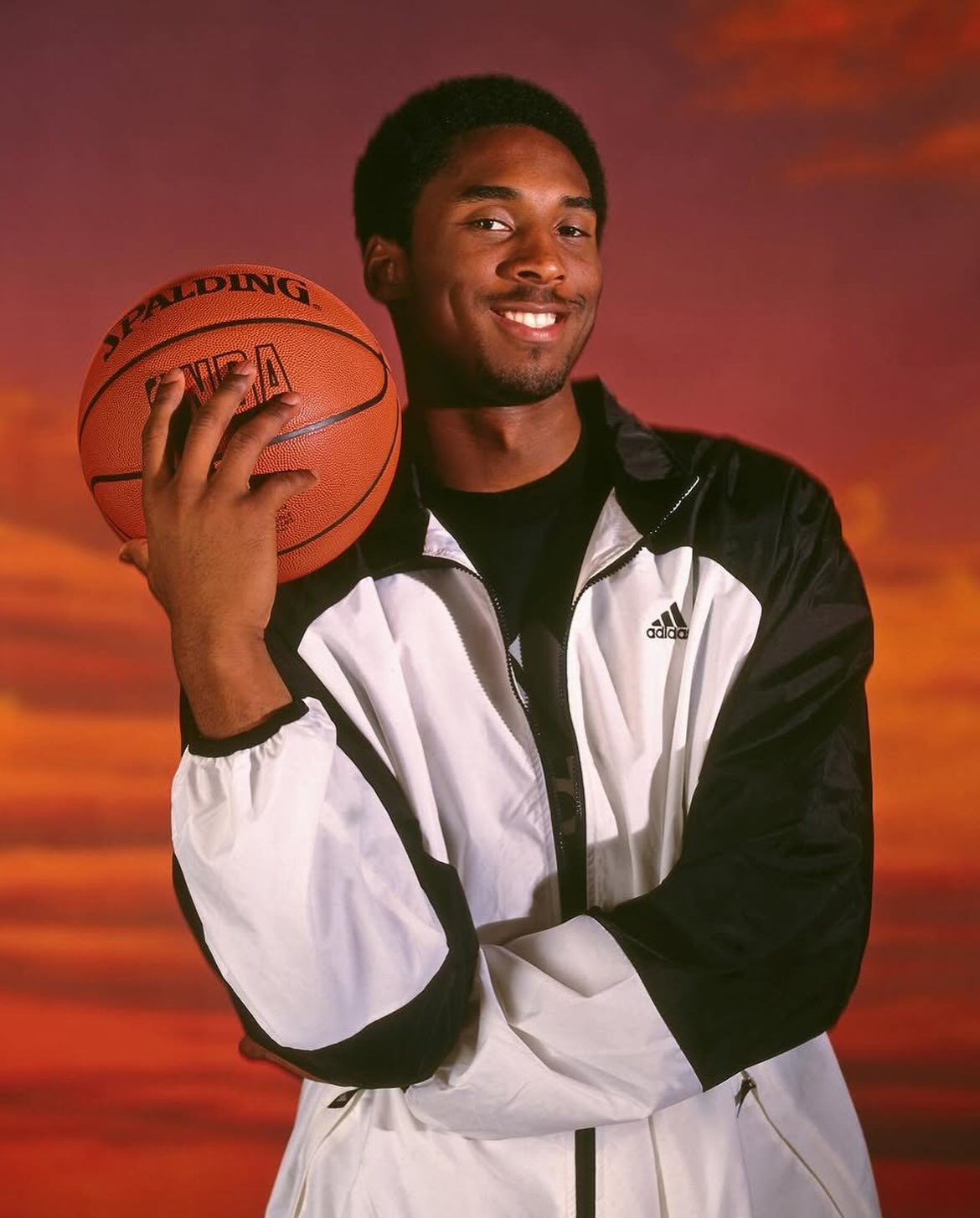 Kobe Bryant in the year 1998 🔥 📸: Andrew D. Bernstein Legends Of