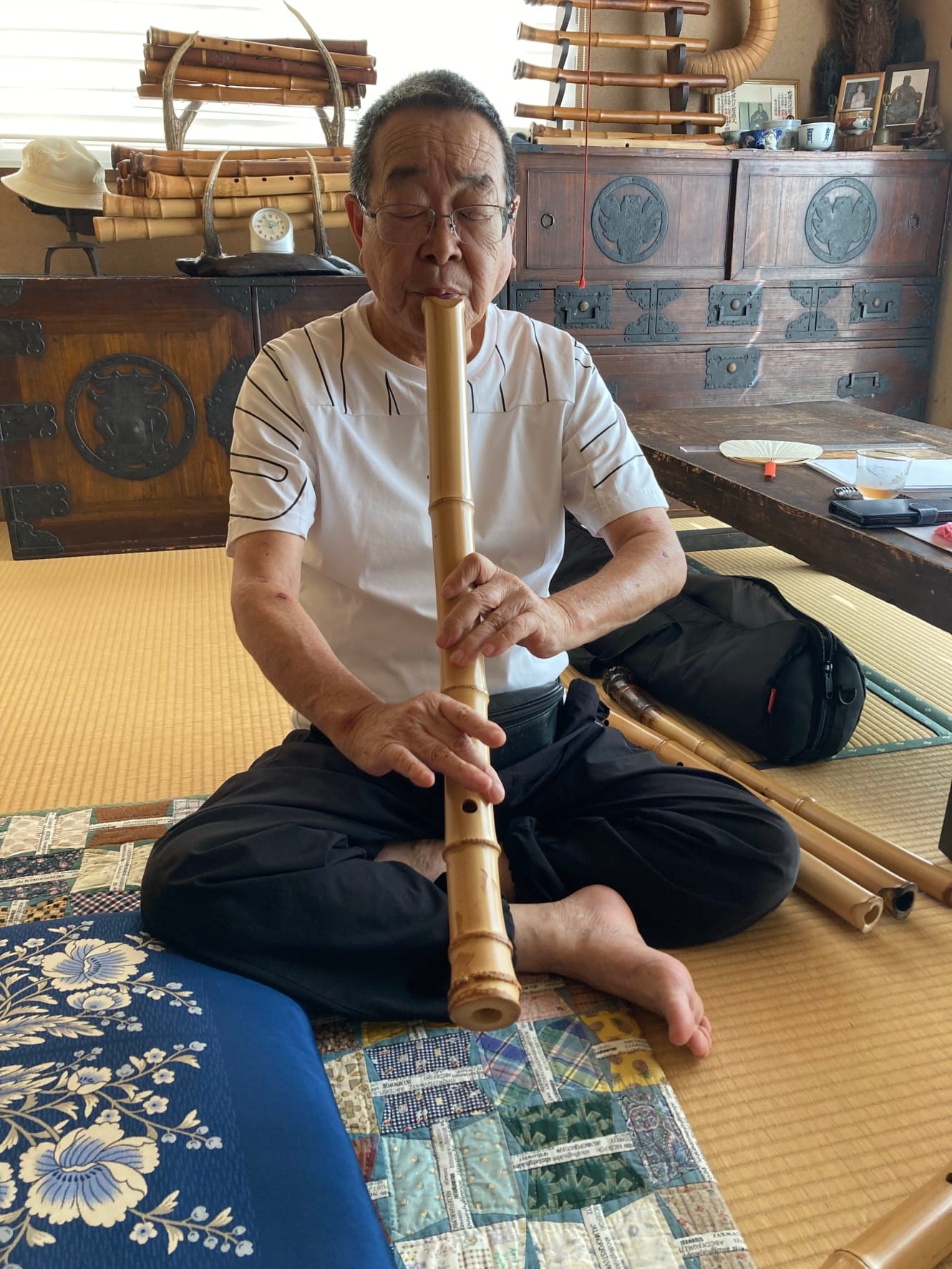 室屋朋子さん制作の尺八です。 法螺貝と交換 上村先生に仕上げてもらい 