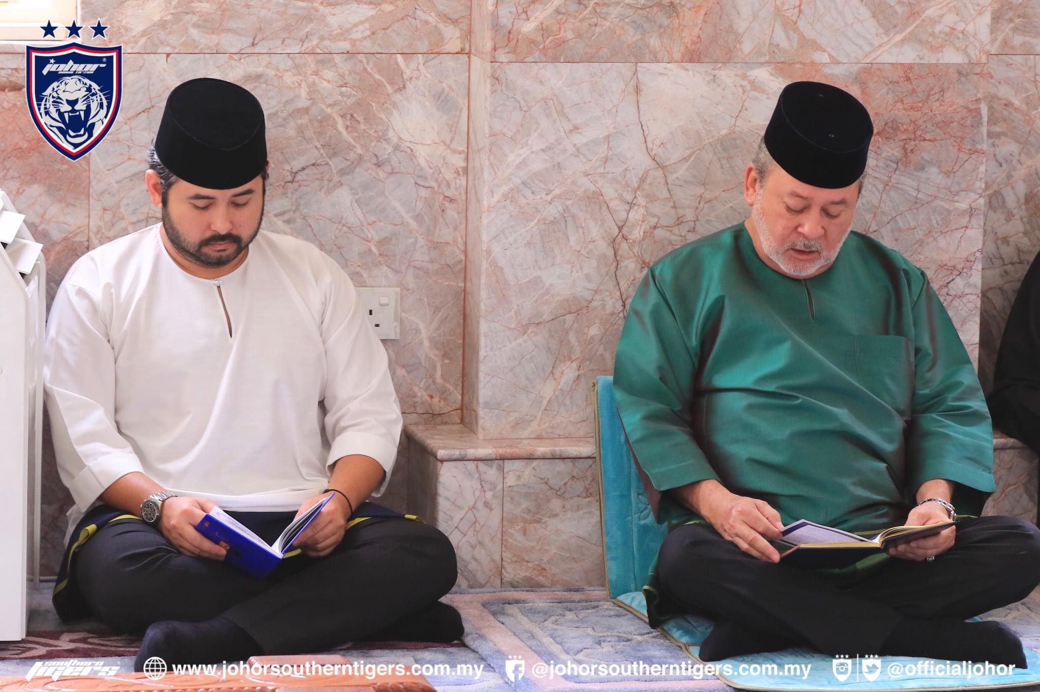 DYMM SULTAN JOHOR DAN DYAM TUNKU... - JOHOR Southern Tigers | Facebook