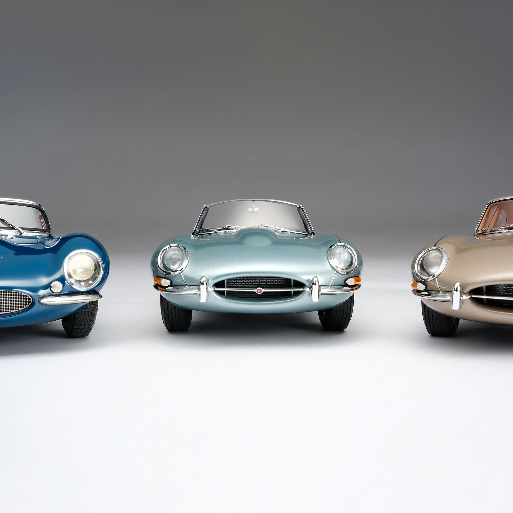 Jaguar 1:18 scale models available