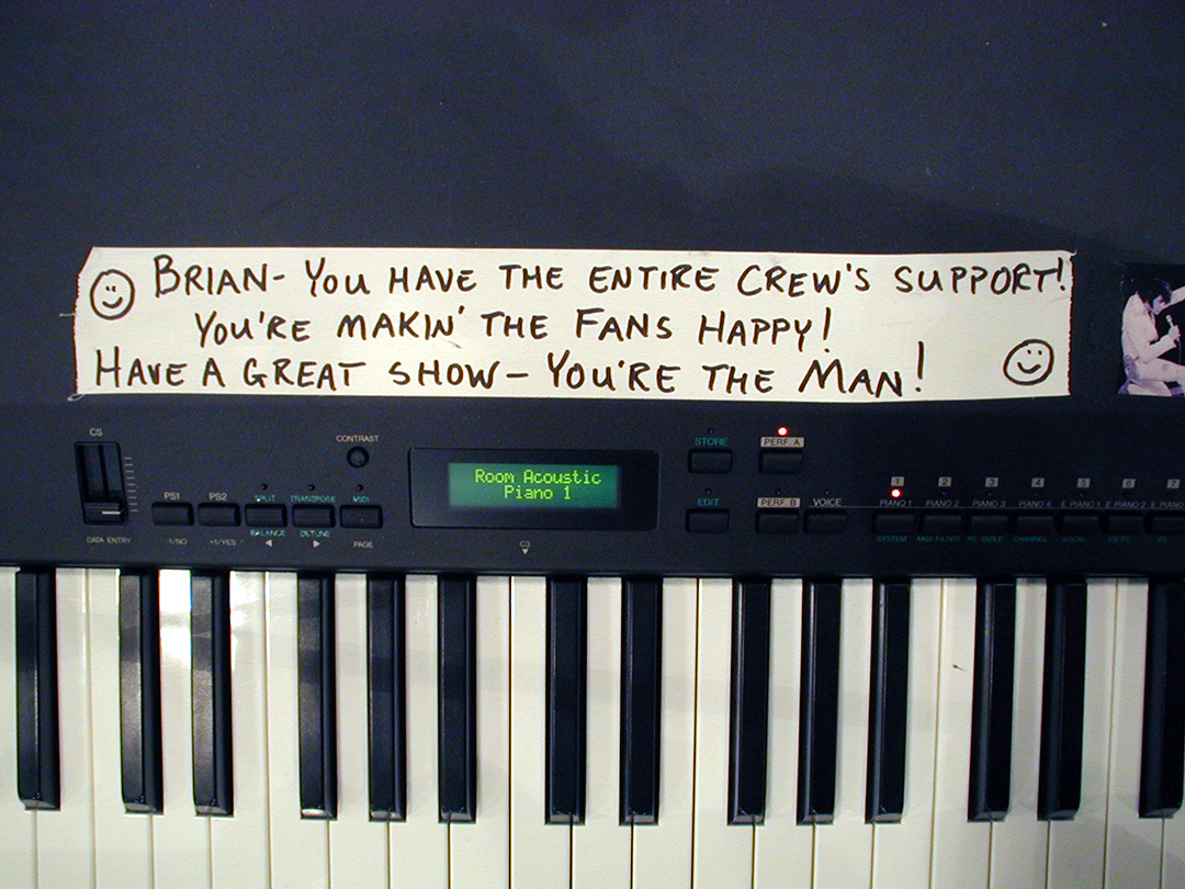 Brian Wilson - 2000: Crew's message to Brian on his keyboard.