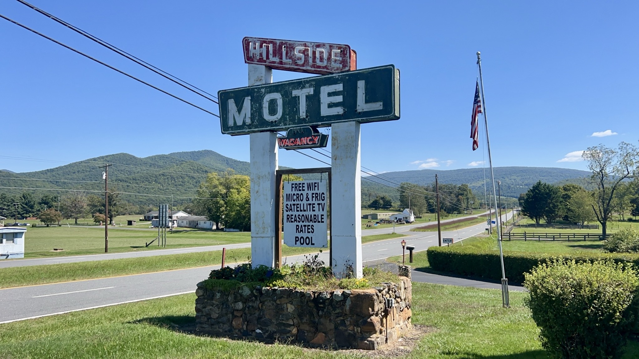 Hillside Hotel | Luray VA
