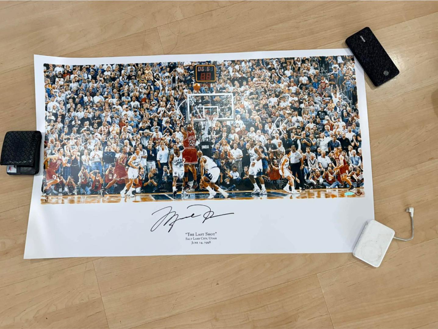 The last shot! Signed by Michael Jordan Upper Deck Certificate 