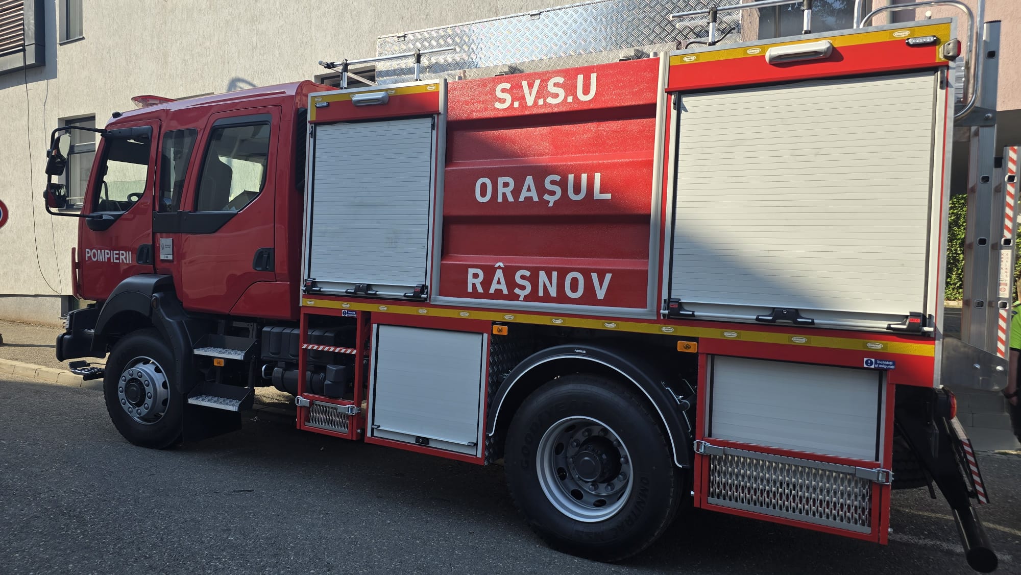 🚒 𝗗𝗼𝘁𝗮𝗿𝗲 𝗻𝗼𝘂𝗮 𝗽𝗲𝗻𝘁𝗿𝘂 𝗦𝗩𝗦𝗨... - Primăria Orașului Râșnov | Facebook