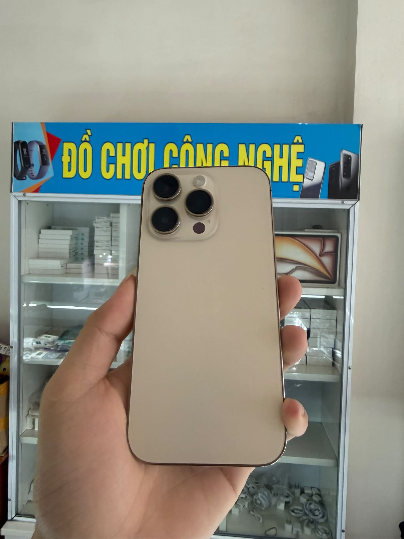 Minh Hoàng (@minh.hoang.410201) • Facebook