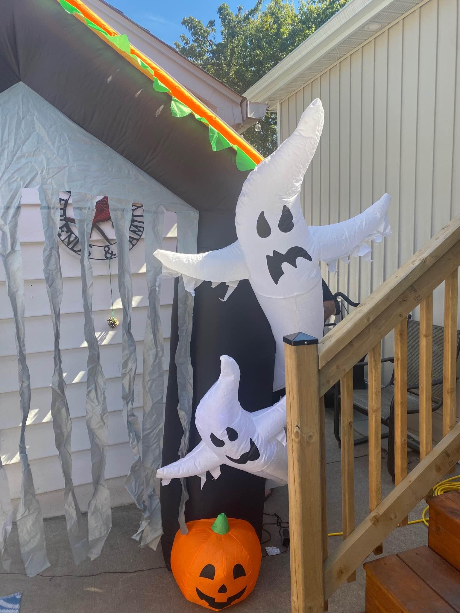 Halloween Archway with lights Christmas Lights Hamilton, Ontario