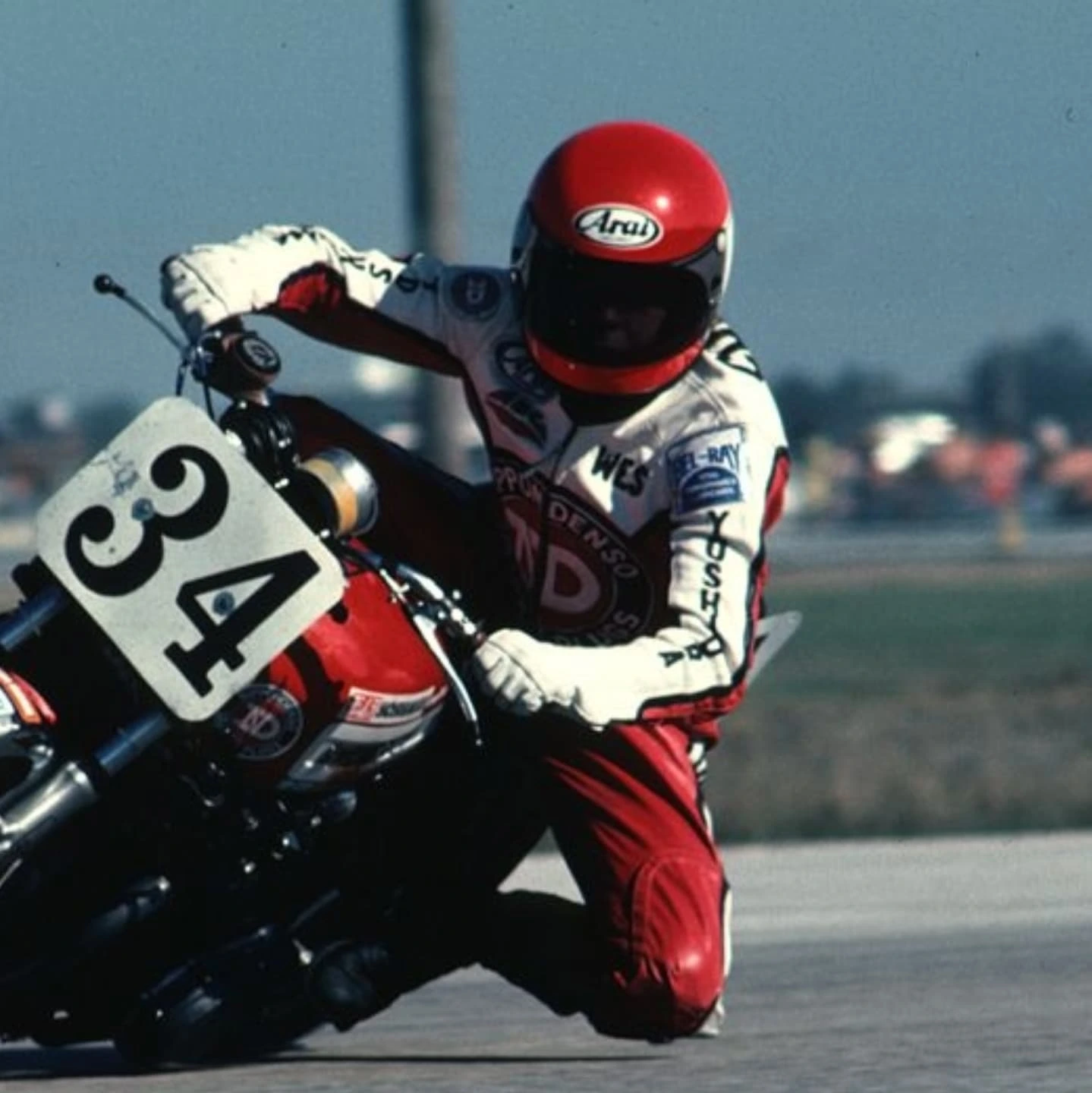 It's time for a vintage Arai #ThrowbackThursday! 📸 🕒 We're going