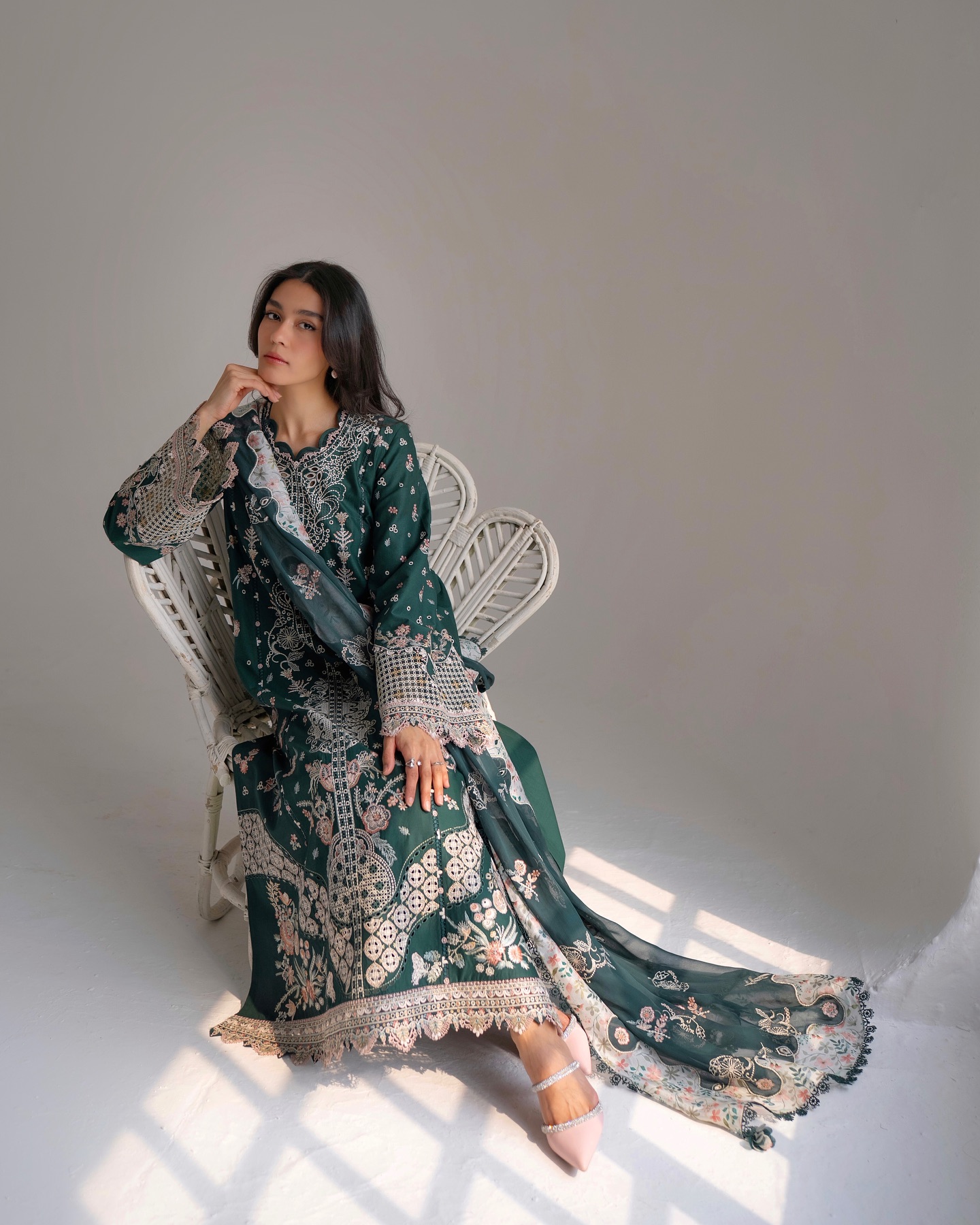 Qalamkar - The lovely @abeera_riaz shines like always in... | Facebook