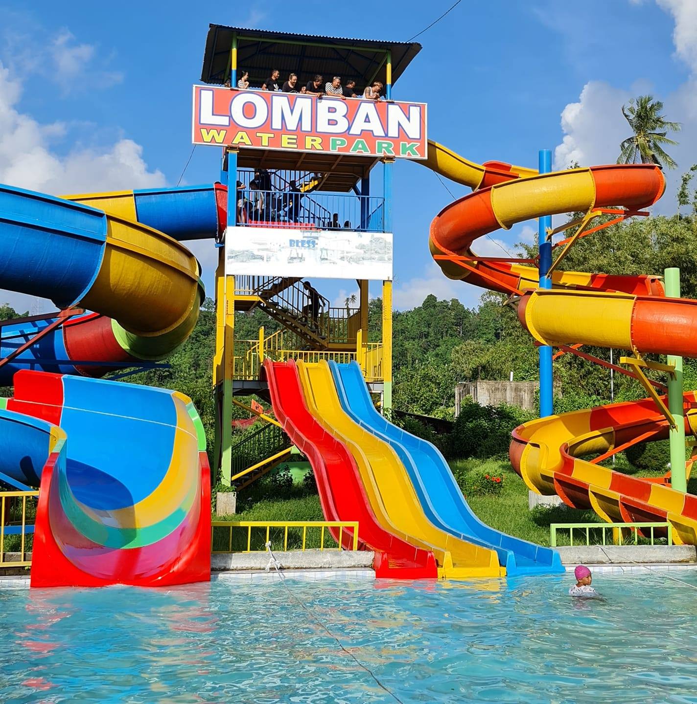 Lomban Waterpark Tateli | Minahasa