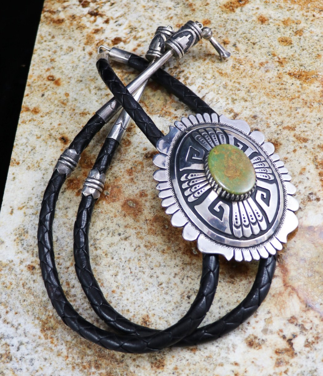🌹A original Thomas Singer collectible🌹This peice is made by