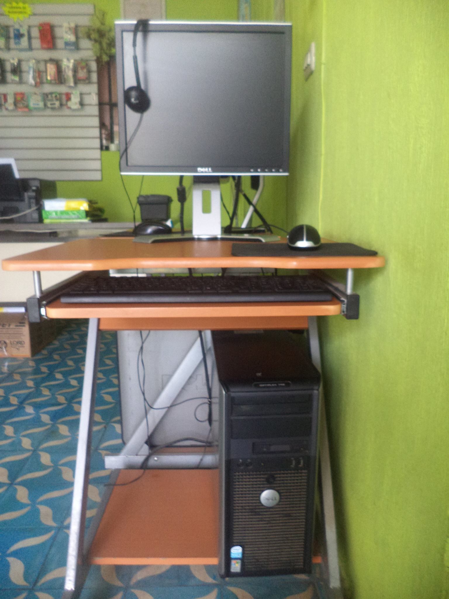 HOLY PC - TENEMOS A LA VENTA UNA COMPUTADORA DE ESCRITORIO...