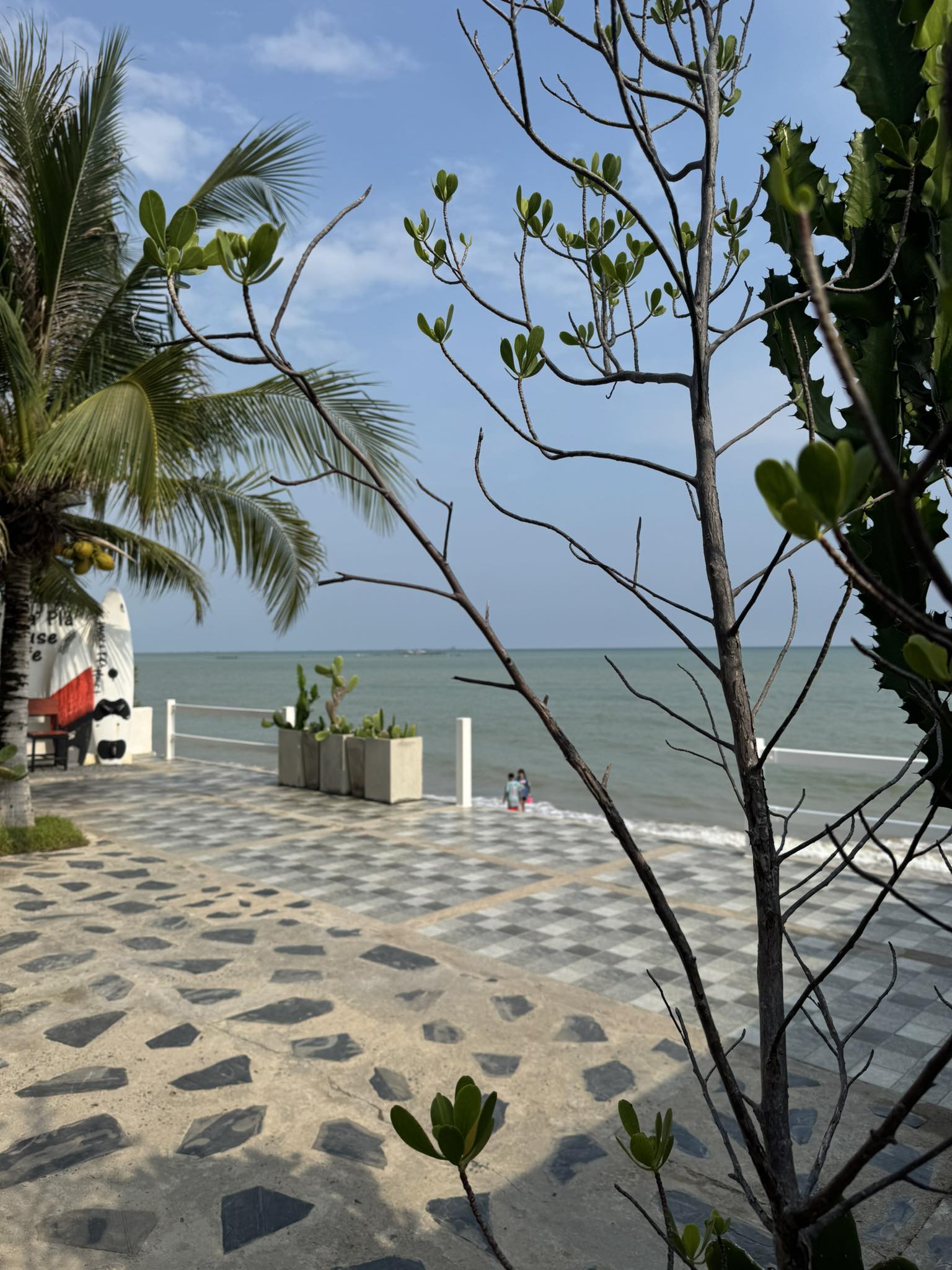ริมทะเล ณ.พลา Beach House at Phla | Changwat Rayong