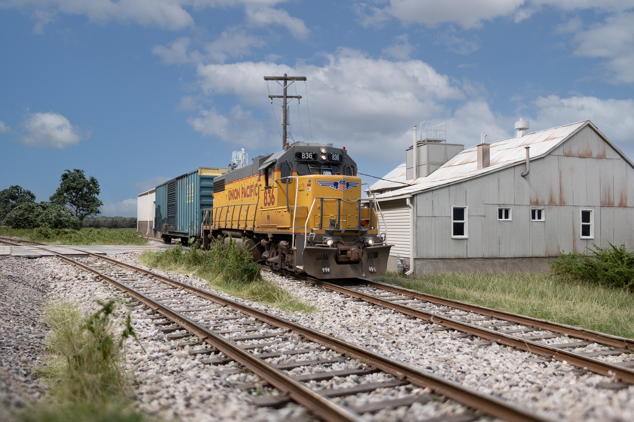 Pelle - I was lucky to catch the local picking up a loaded boxcar from ...