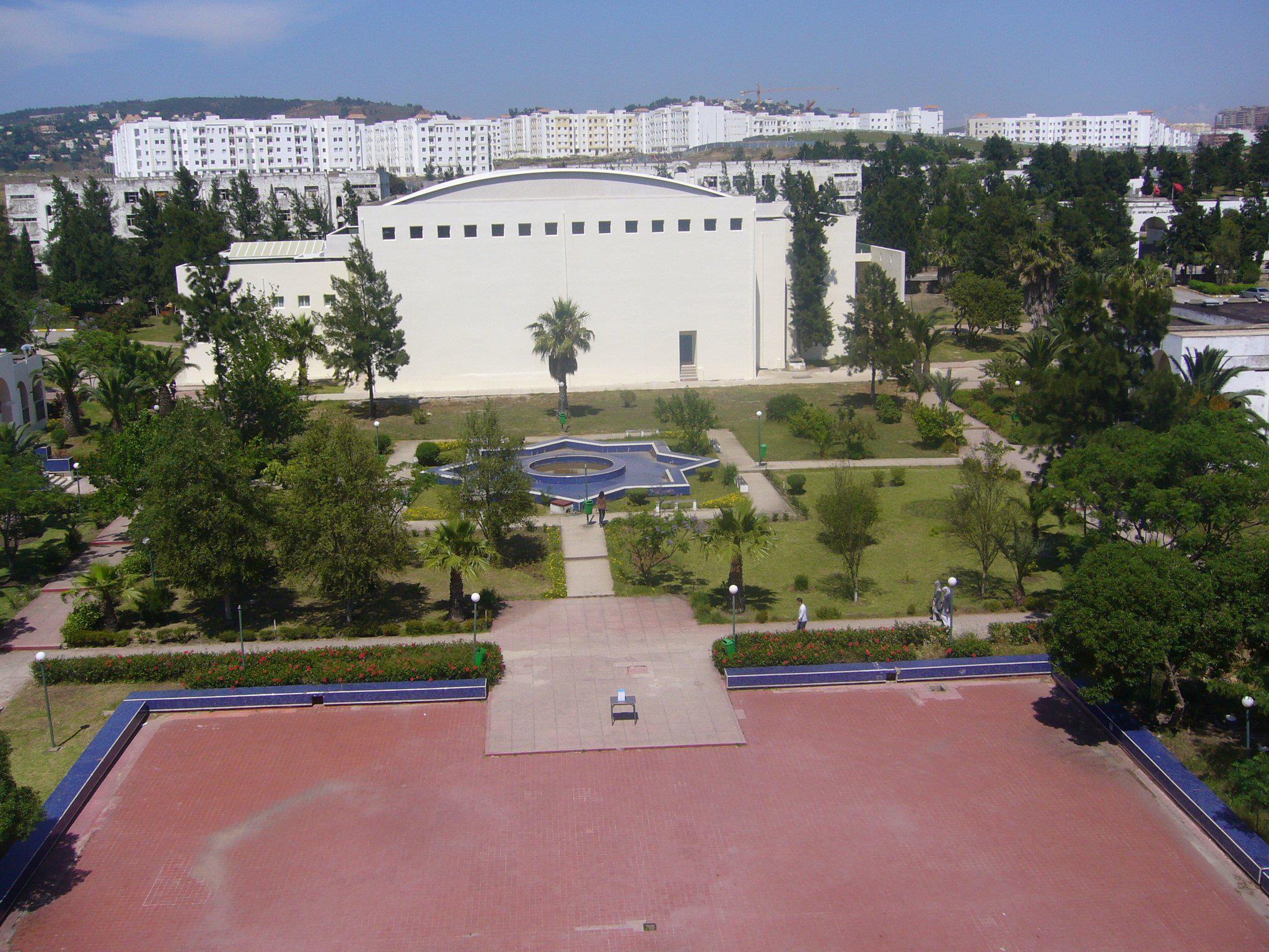 Faculté Des Sciences et Techniques de Tanger