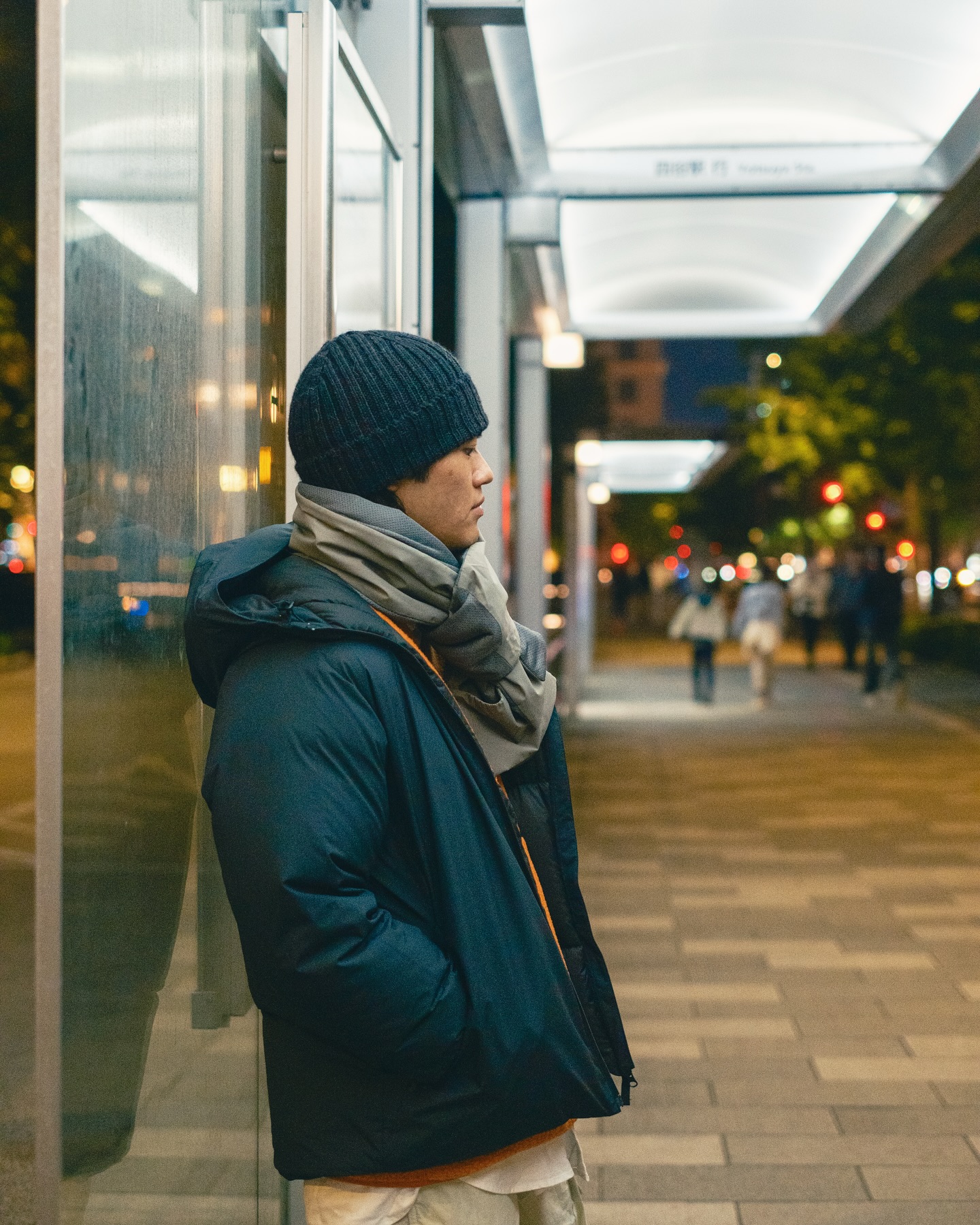 2L Lightweight Down Jacket styling, . . . 表面には透湿防水素材を 