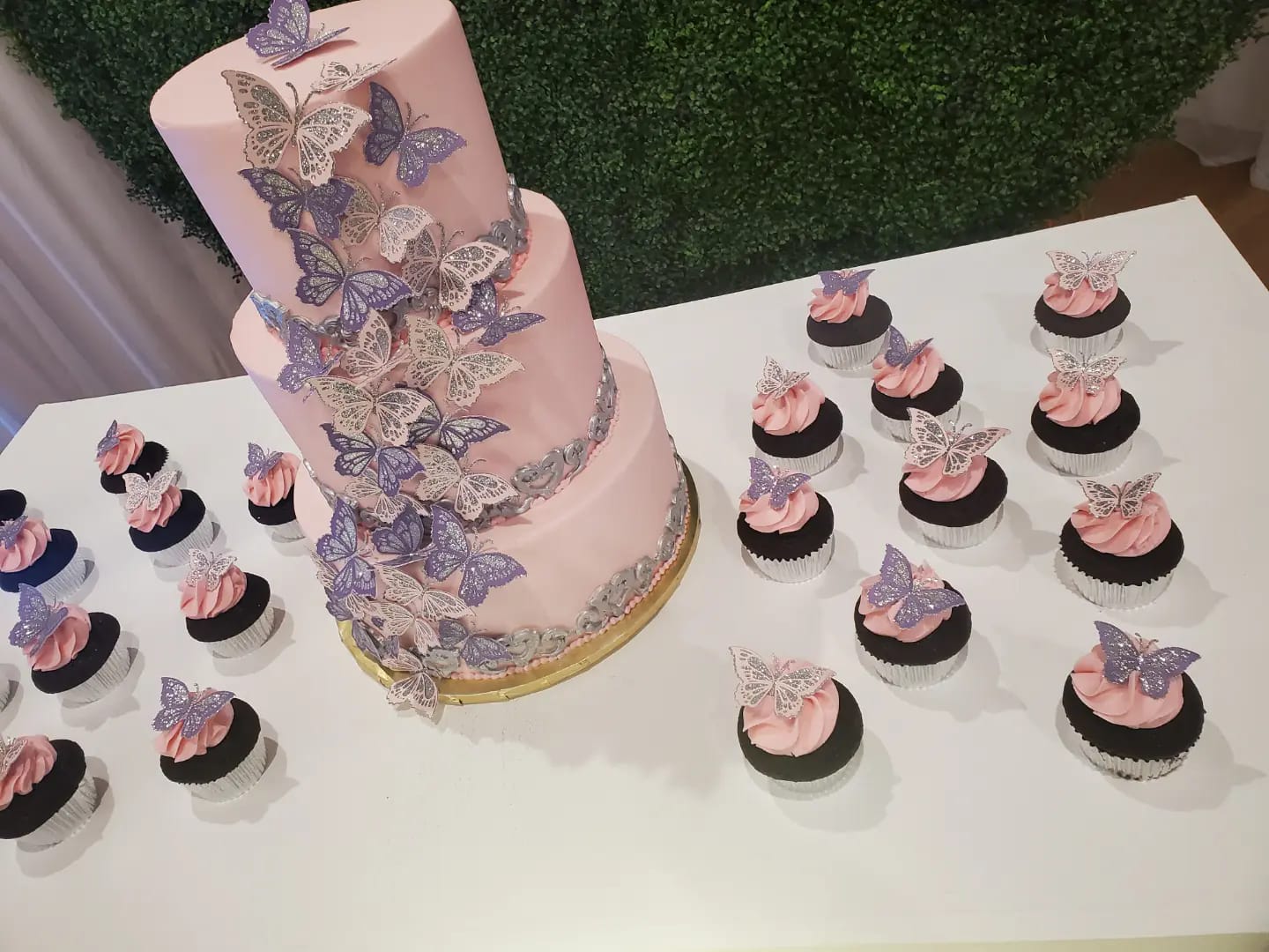 Maria Corona Wedding cake!!! Bottom... - My Sweet Kitchen | Facebook