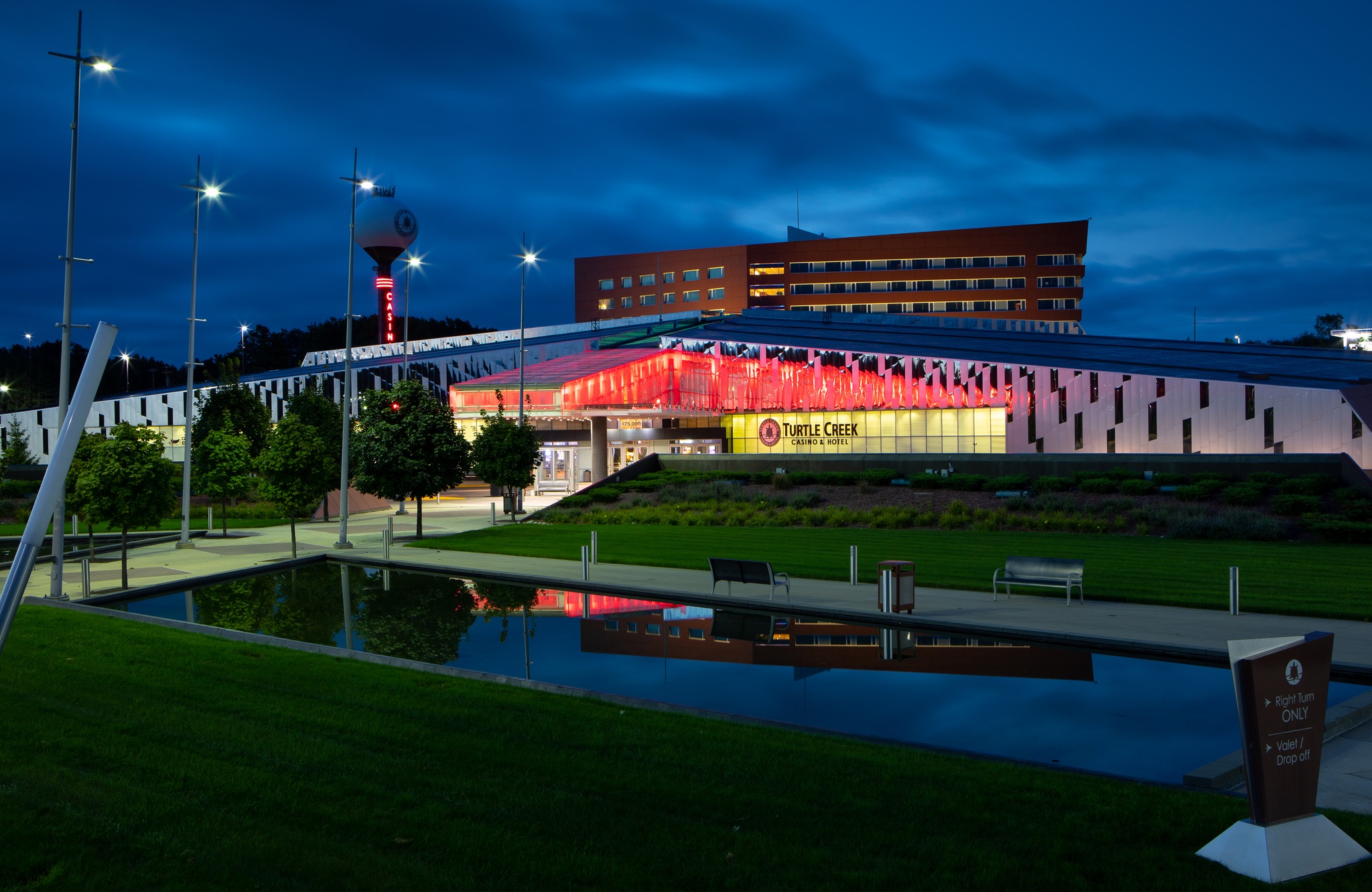 Turtle Creek Casino & Hotel | Williamsburg MI