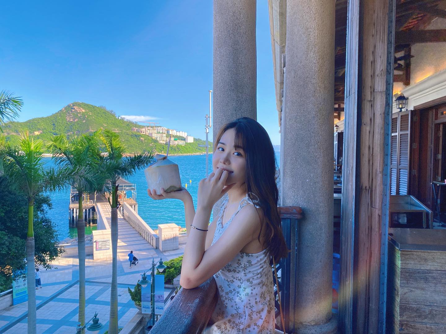周可茵 Yomi Chow - 周可茵 Yomi Chow added a new photo.