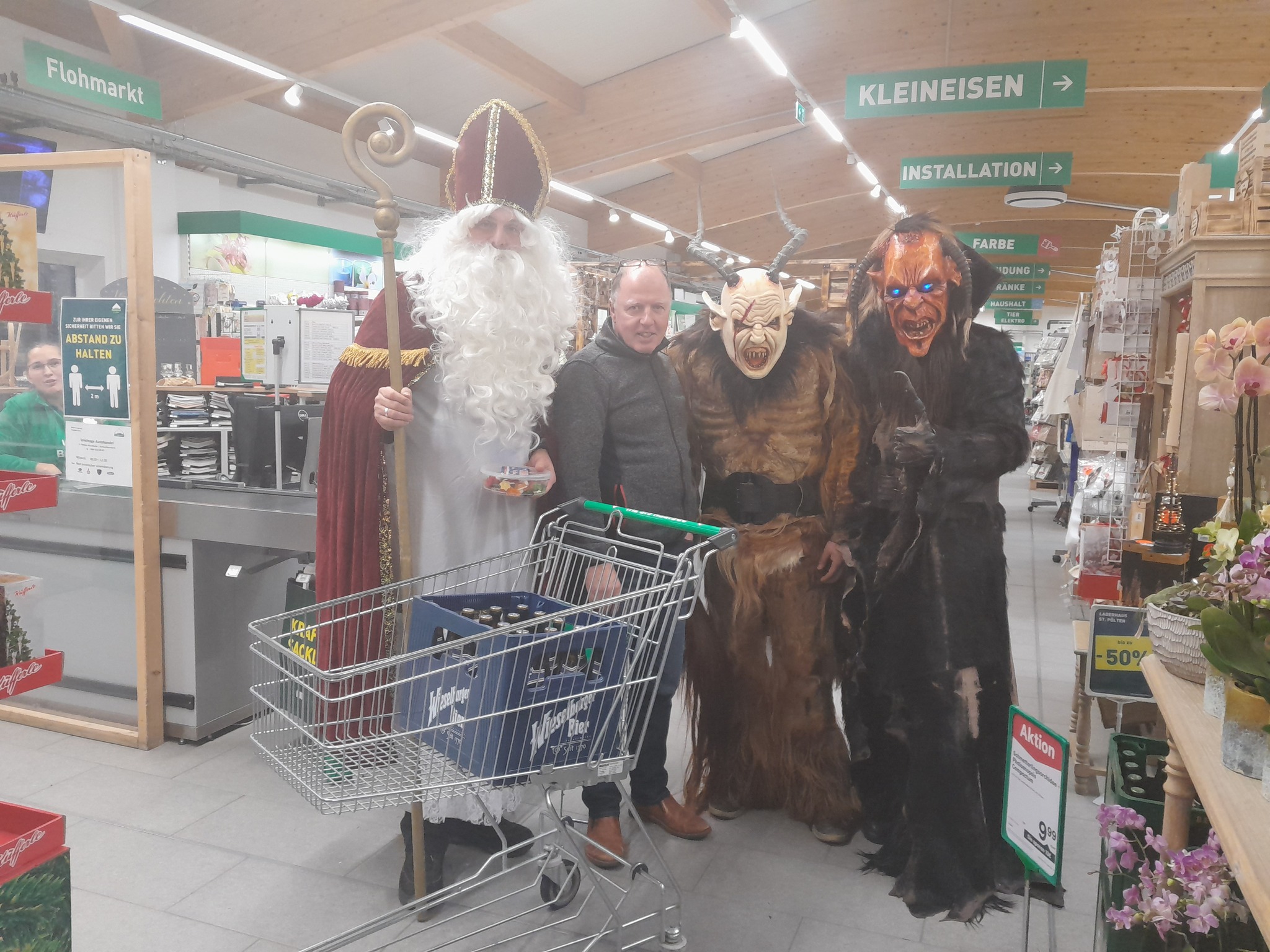 Standortleiter Bernhard Rohrer und... - Lagerhaus St. Pölten | Facebook