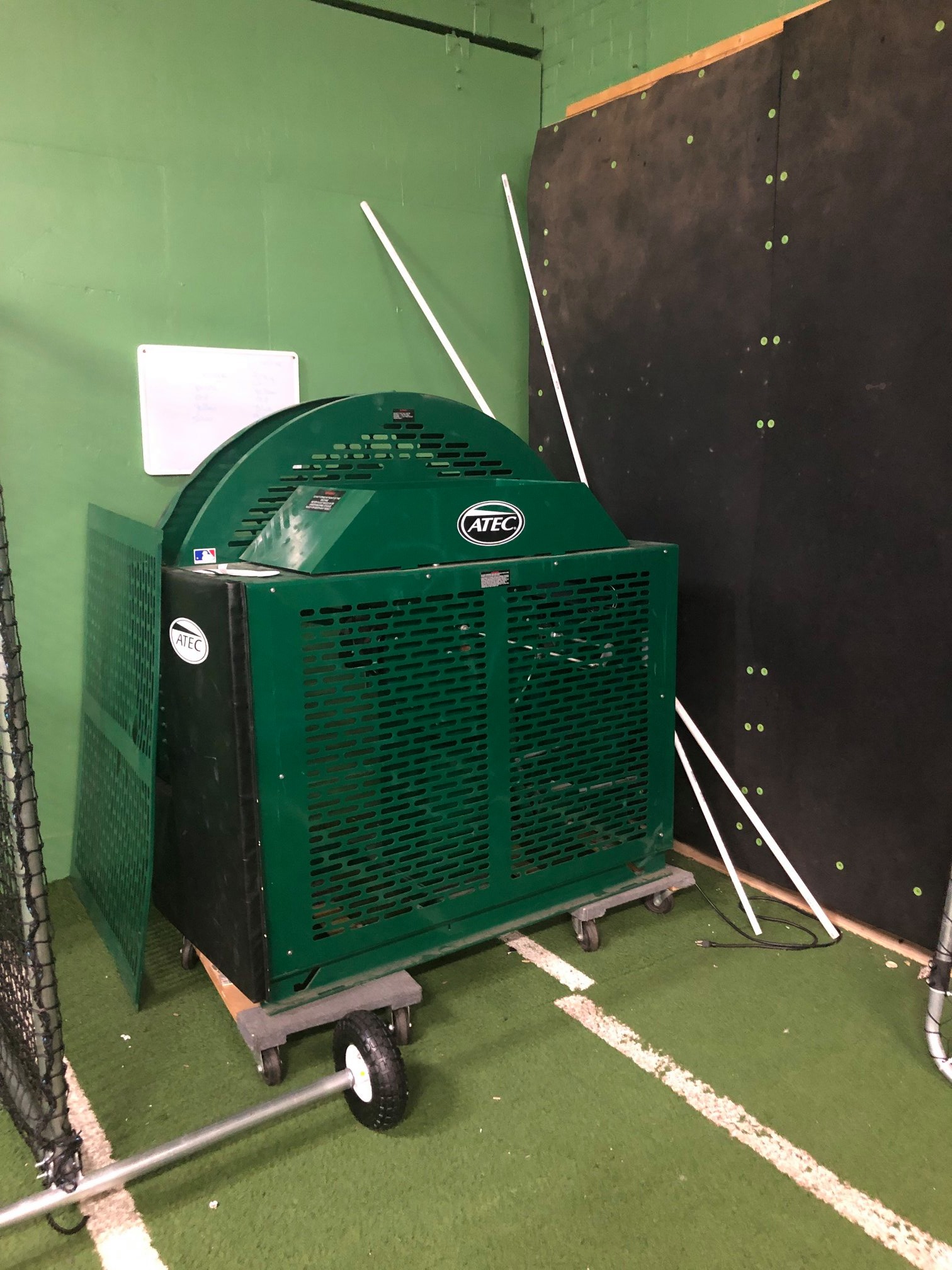 ATEC Casey2 baseball and softball pitching machine in good working