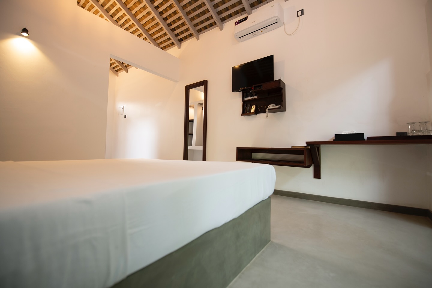 Rookada - Experience ultimate comfort in our elegantly designed Deluxe ...