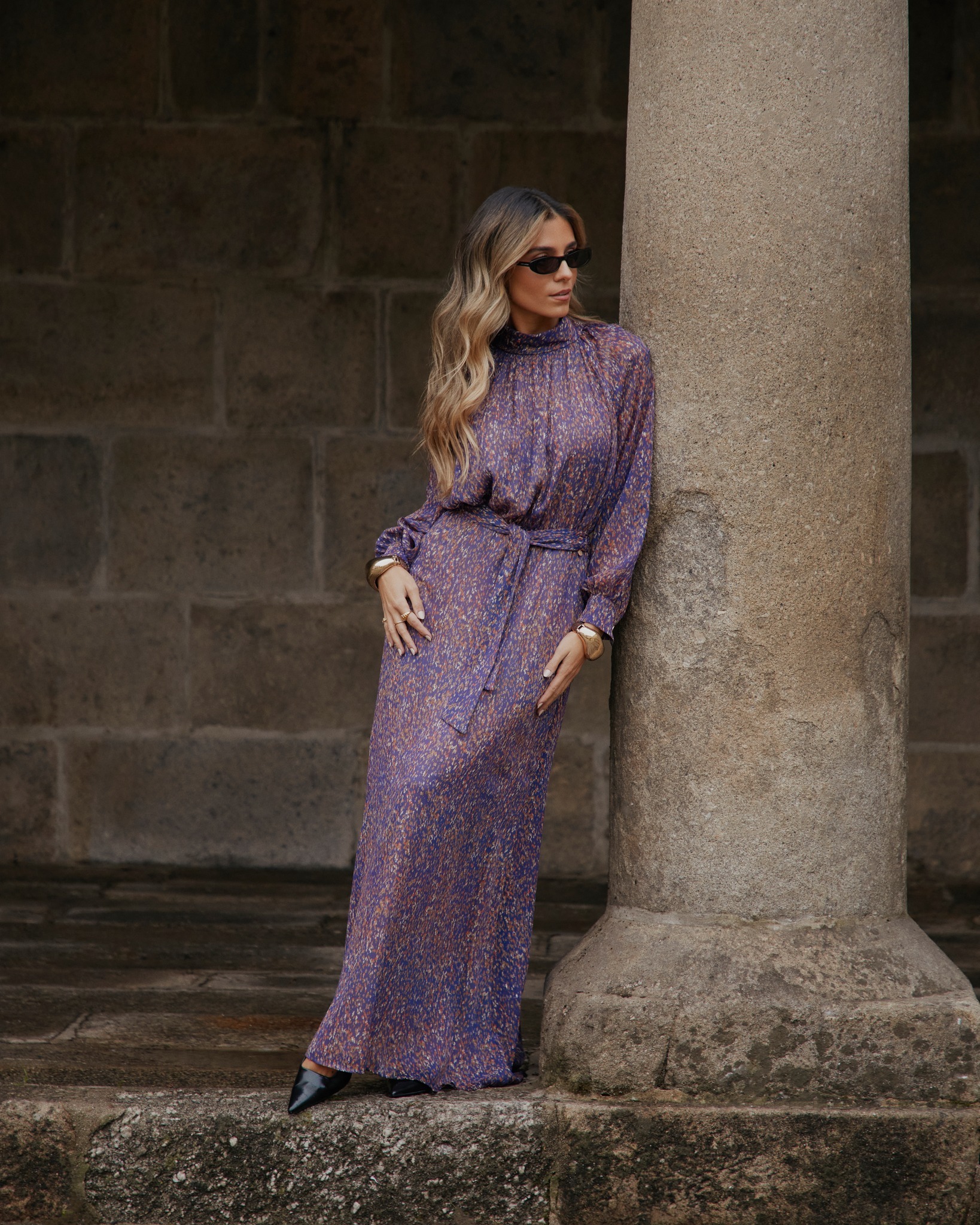 Hello, March! 🌸 Step into spring with this flowy, semi-sheer dress, adorned with a delicate floral print—perfectly capturing the season's romantic, free-spirited charm. #lionofporches #hellomarch #springstyle # springdress #dressoftheday