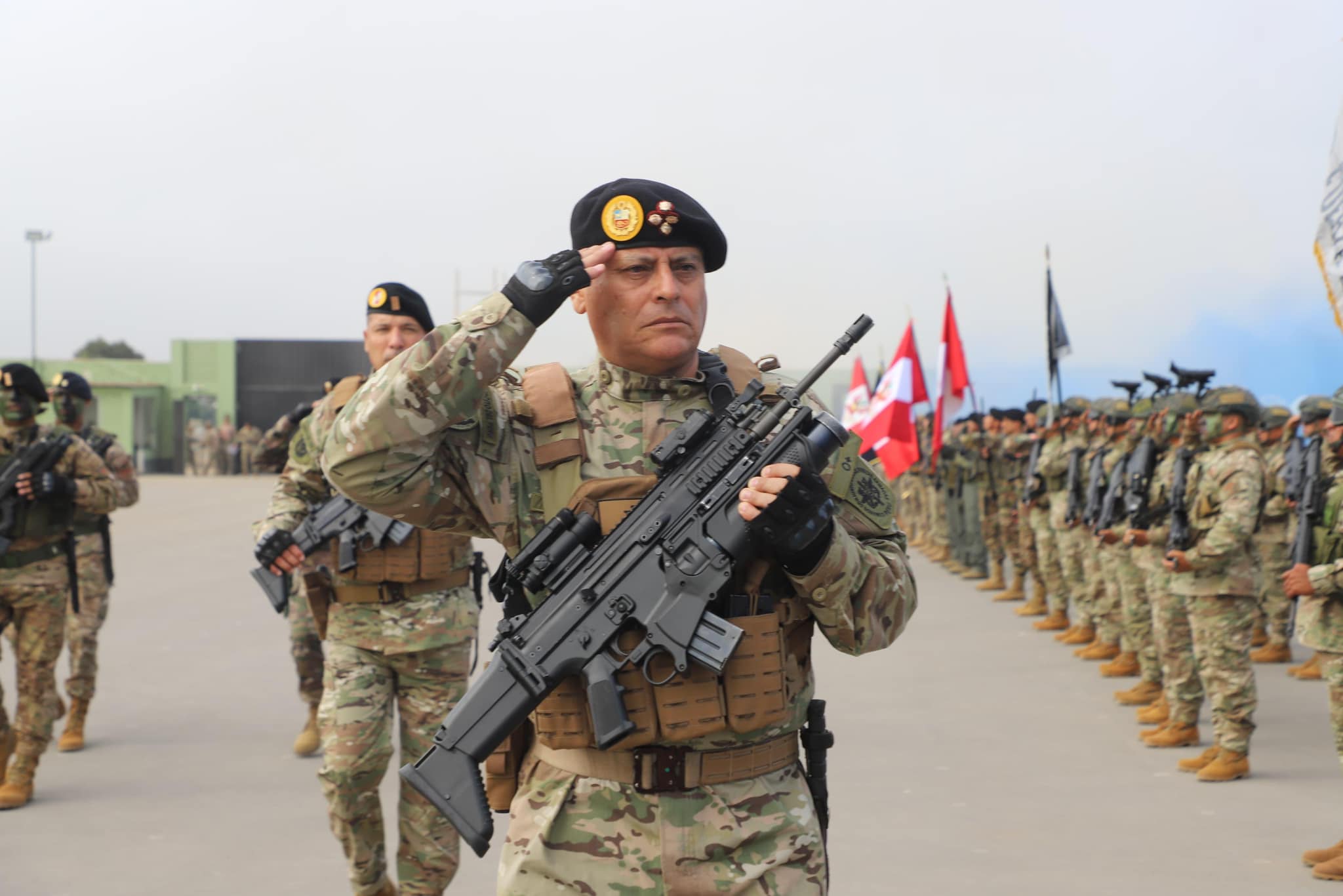 Comando... - Comando Conjunto de las Fuerzas Armadas del Perú