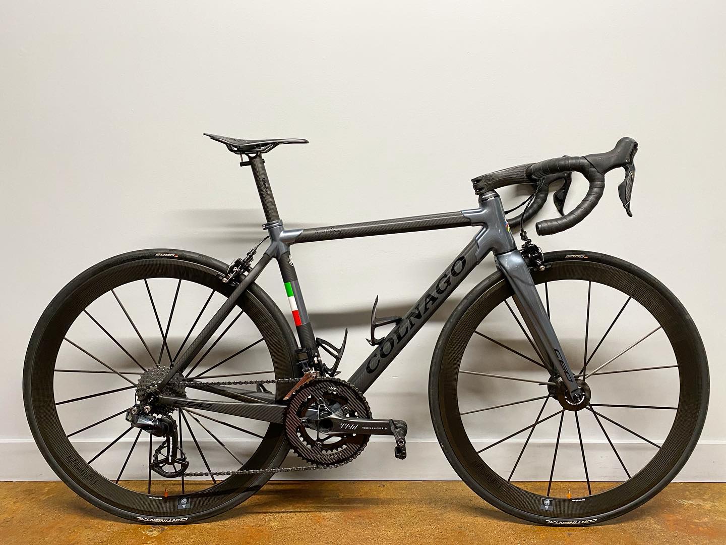 Ultra-light Colnago C60 with Ceramicspeed upgrades