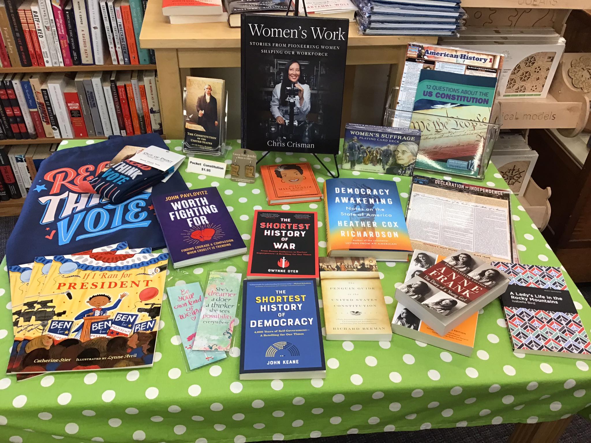 Novel Ideas Books and Gifts | Decatur IL