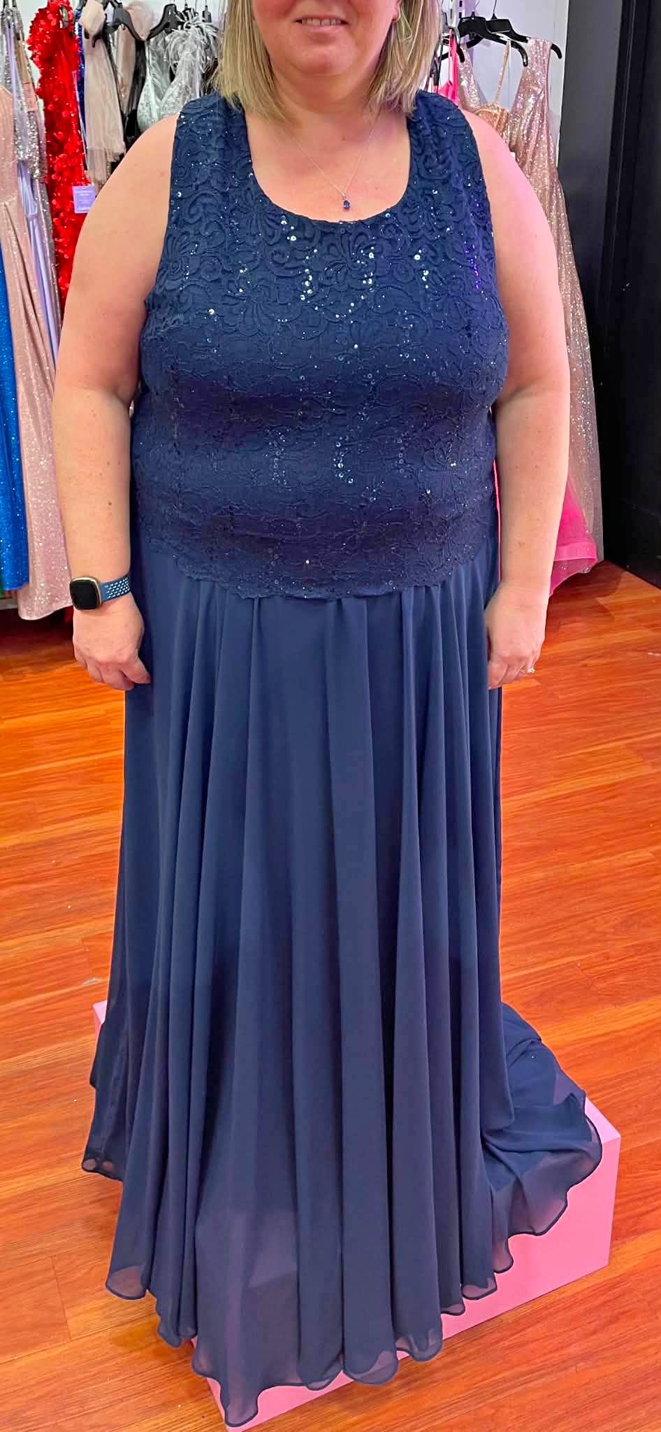 used plus size formal dresses for sale in Belleville, Ontario women-occasion
