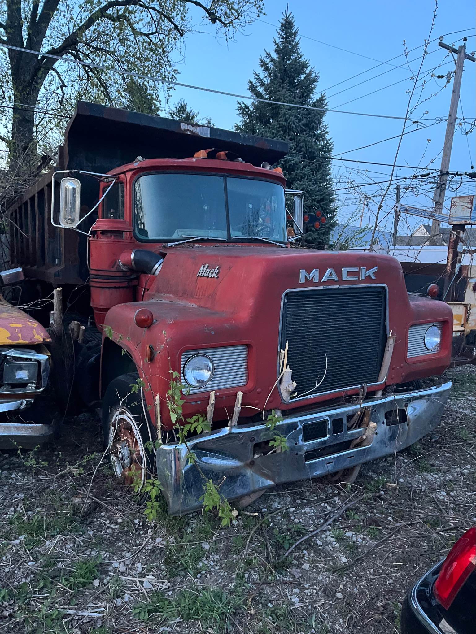 1985 Mack rd · Dump truck with 16’ box - Commercial Vehicles ...
