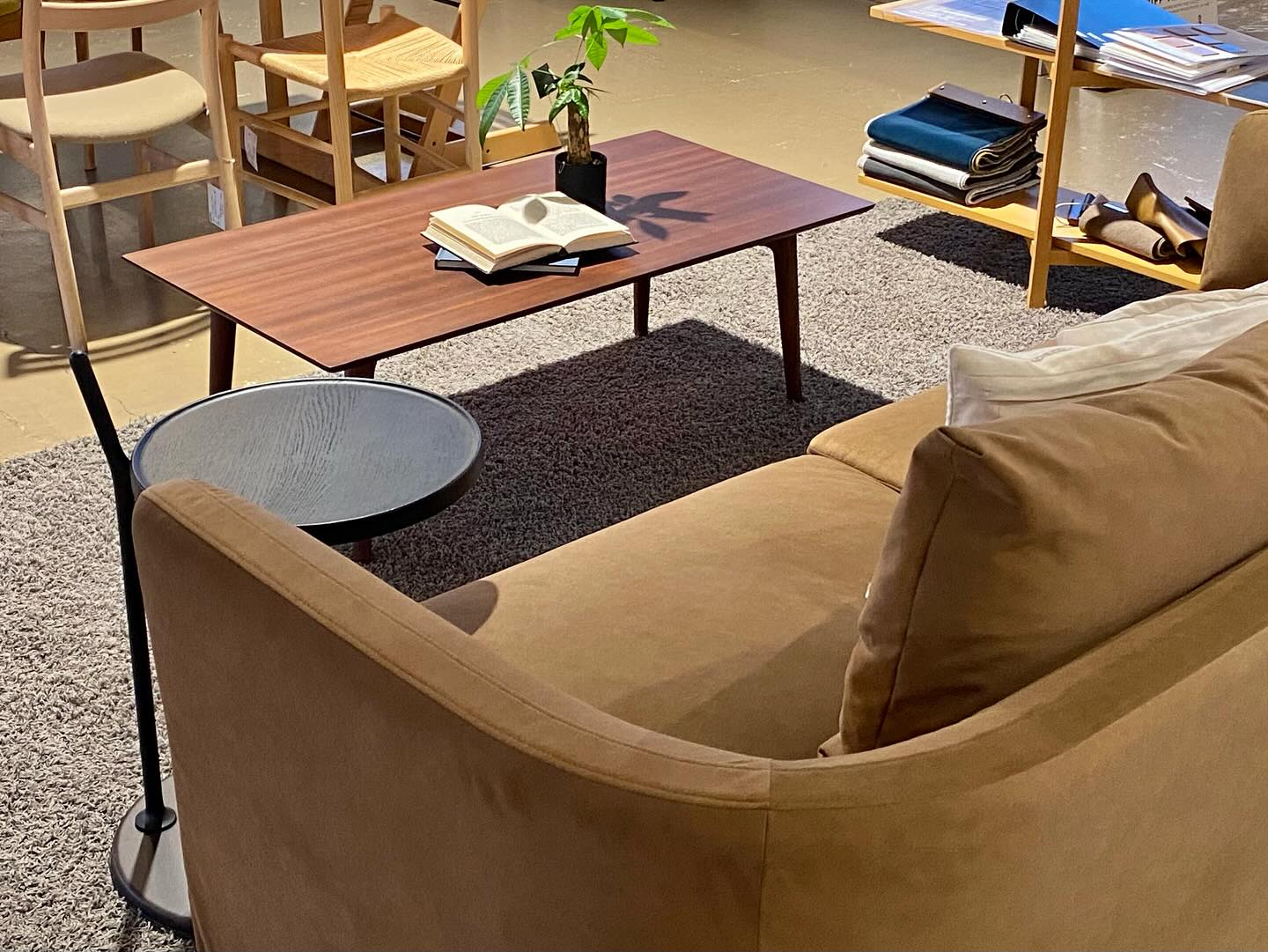新作ソファのご紹介?️// ≪ CAVE SOFA (ケーブ ソファ) ≫ 英語で 