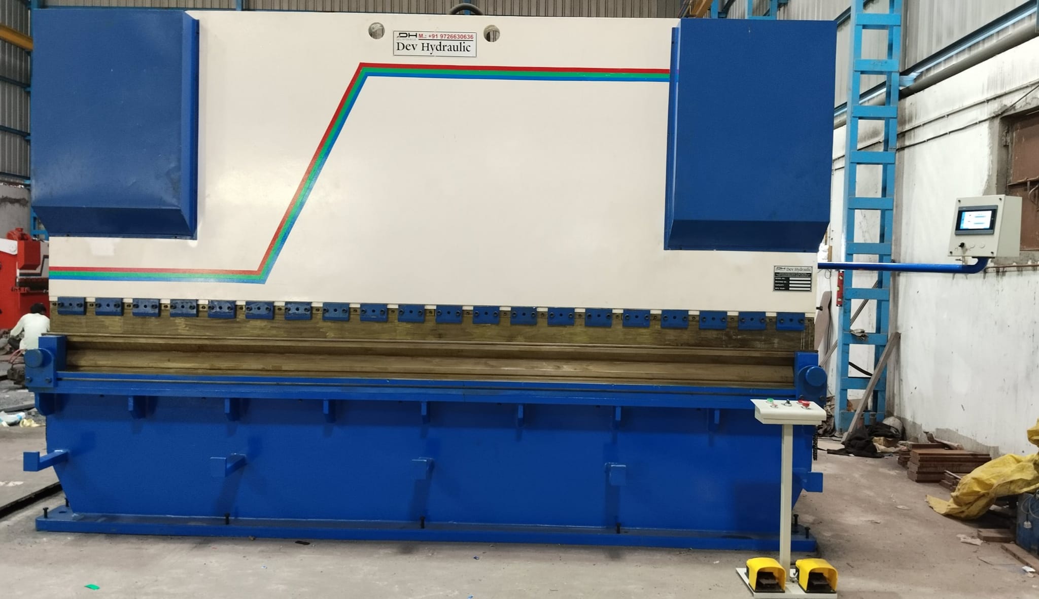 Dev Hydraulic Machinery