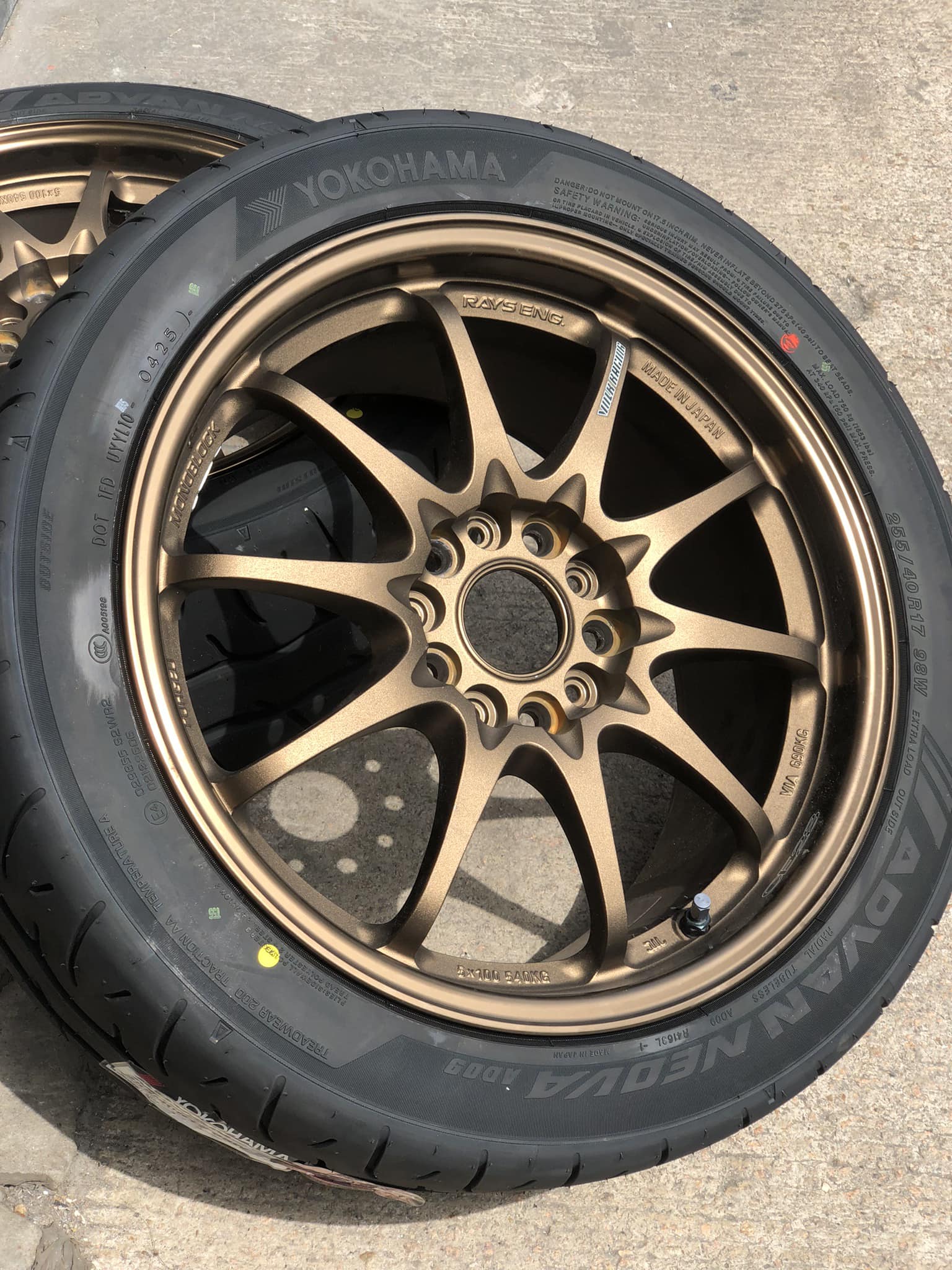 RAYS VOLK RACING CE28N 16” Bronze + ADVAN AD09