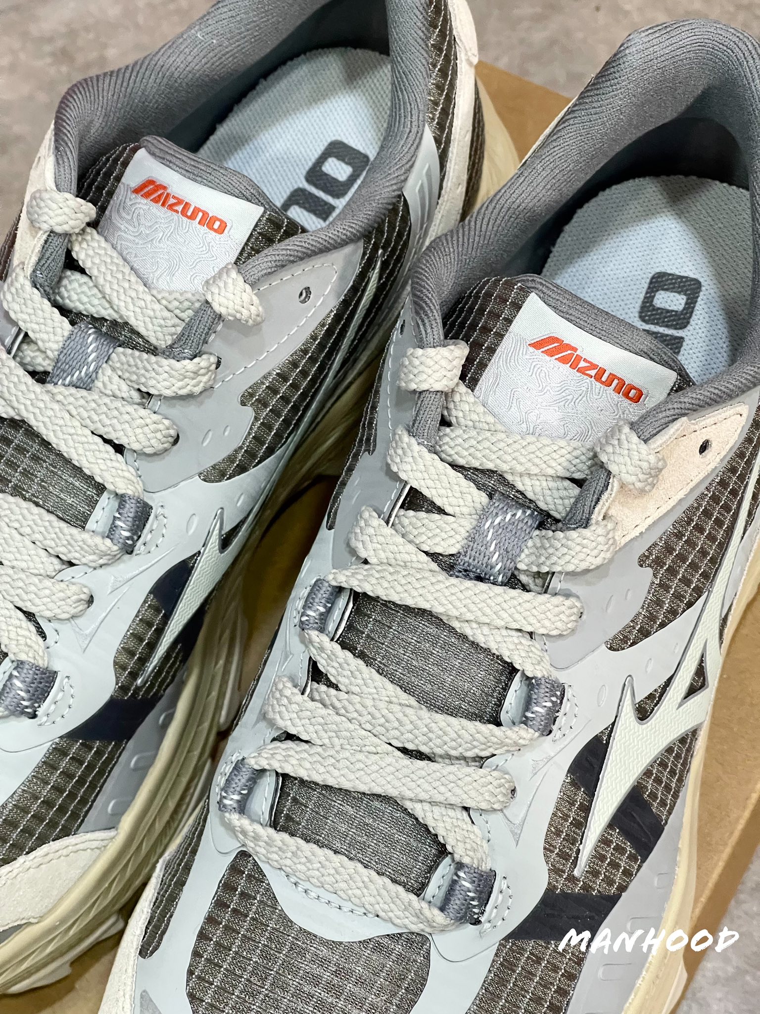 MIZUNO RACER ADV 象牙灰白 D1GH241209💎 Size: EUR36-44.5 Price